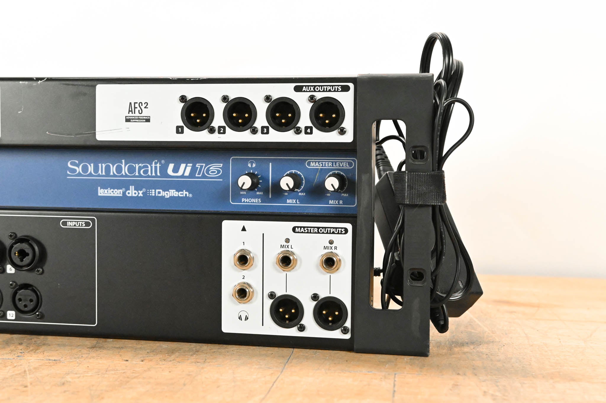 Soundcraft Ui16 16-Input Remote-Controlled Digital Mixer