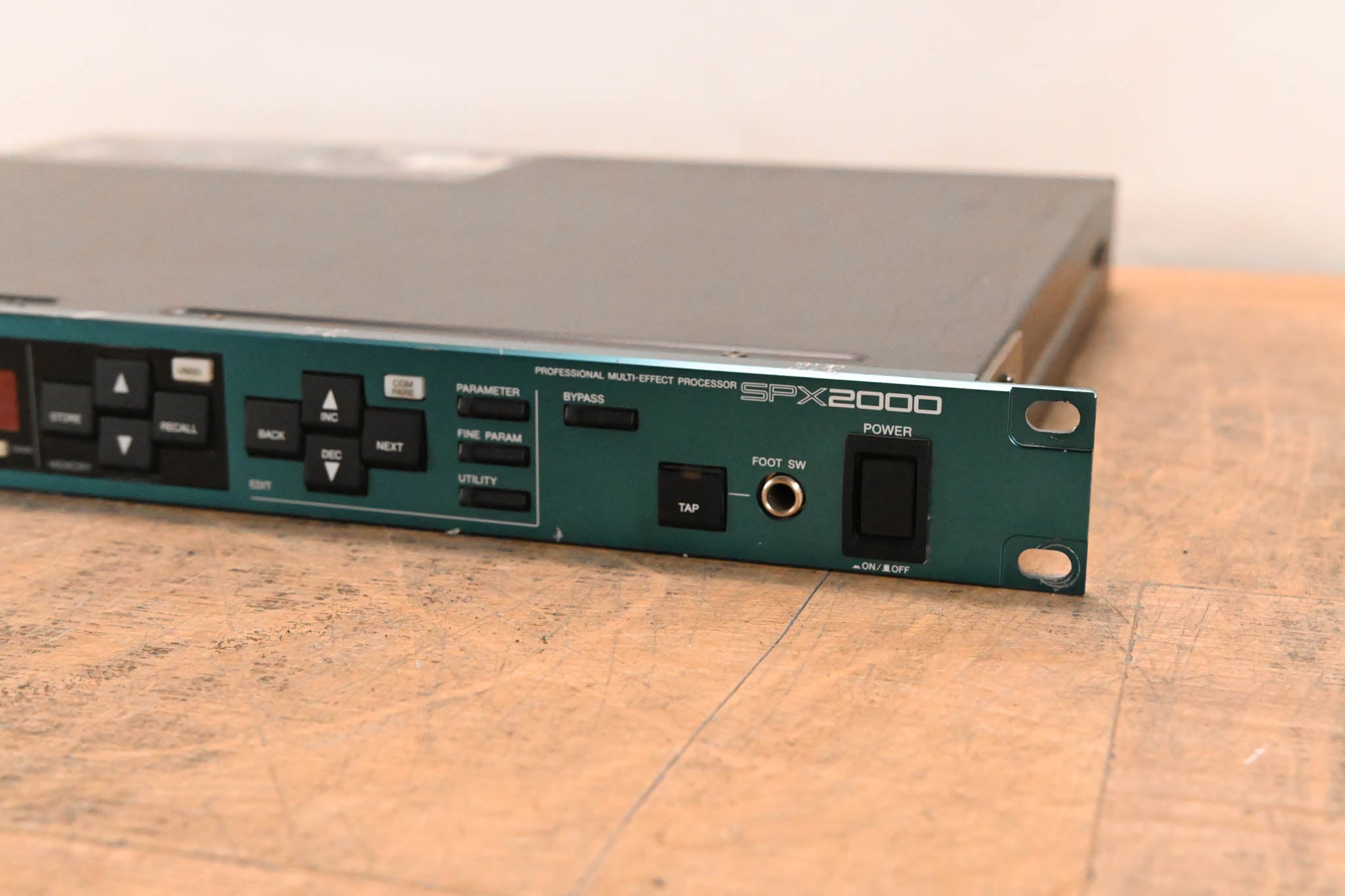 Yamaha SPX2000 Professional Multi-Effect Processor