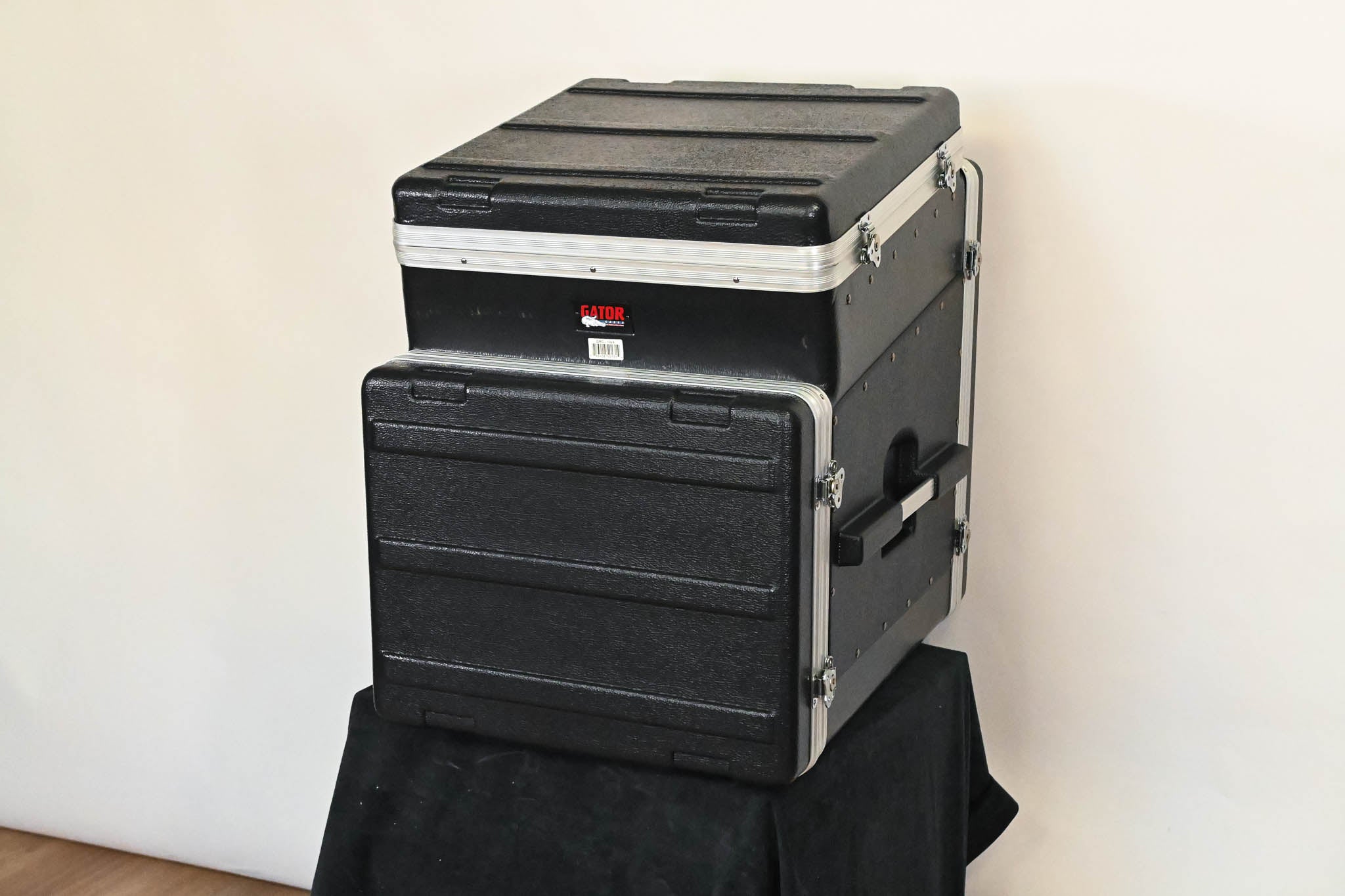 Gator Cases GRC-10x8 10U Top / 8U Front Console Audio Rack