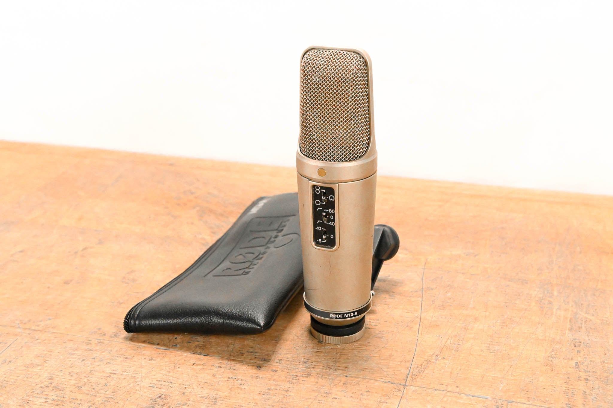 RØDE NT2-A Multi-Pattern Large-Diaphragm Condenser Microphone
