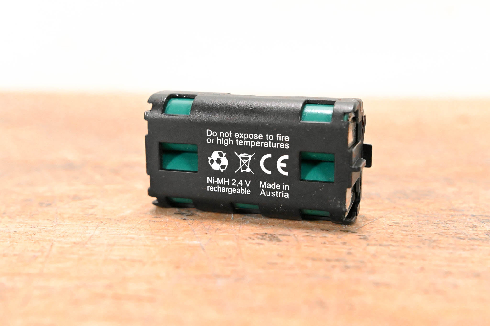 AKG BP4000 Battery Pack for WMS4000/4500 Wireless Microphone System