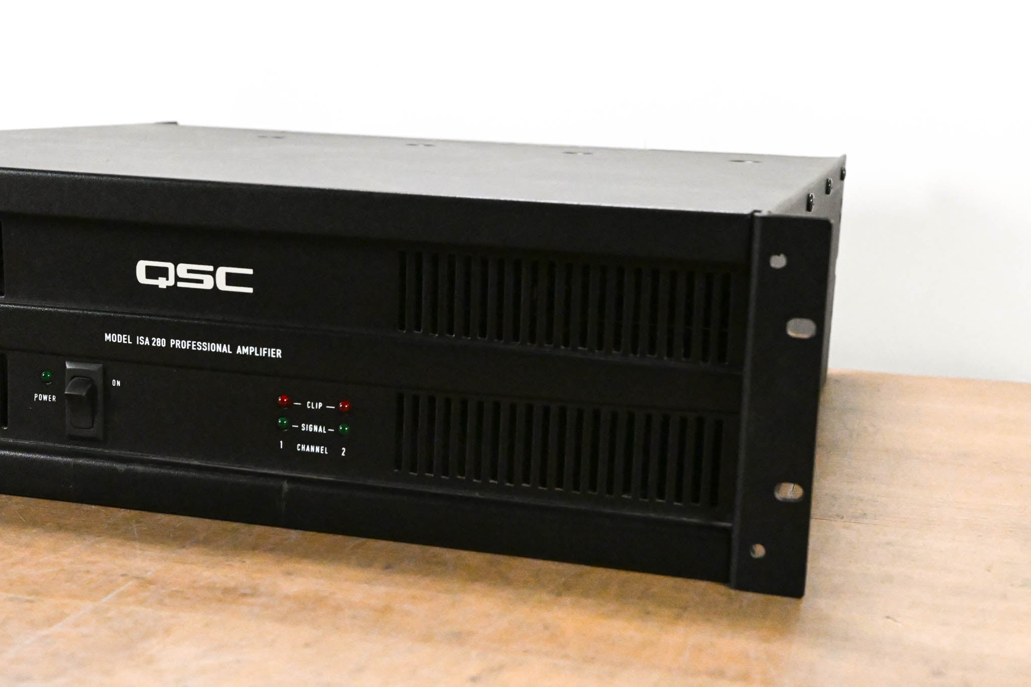 QSC ISA280 2-Channel Installation Power Amplifier