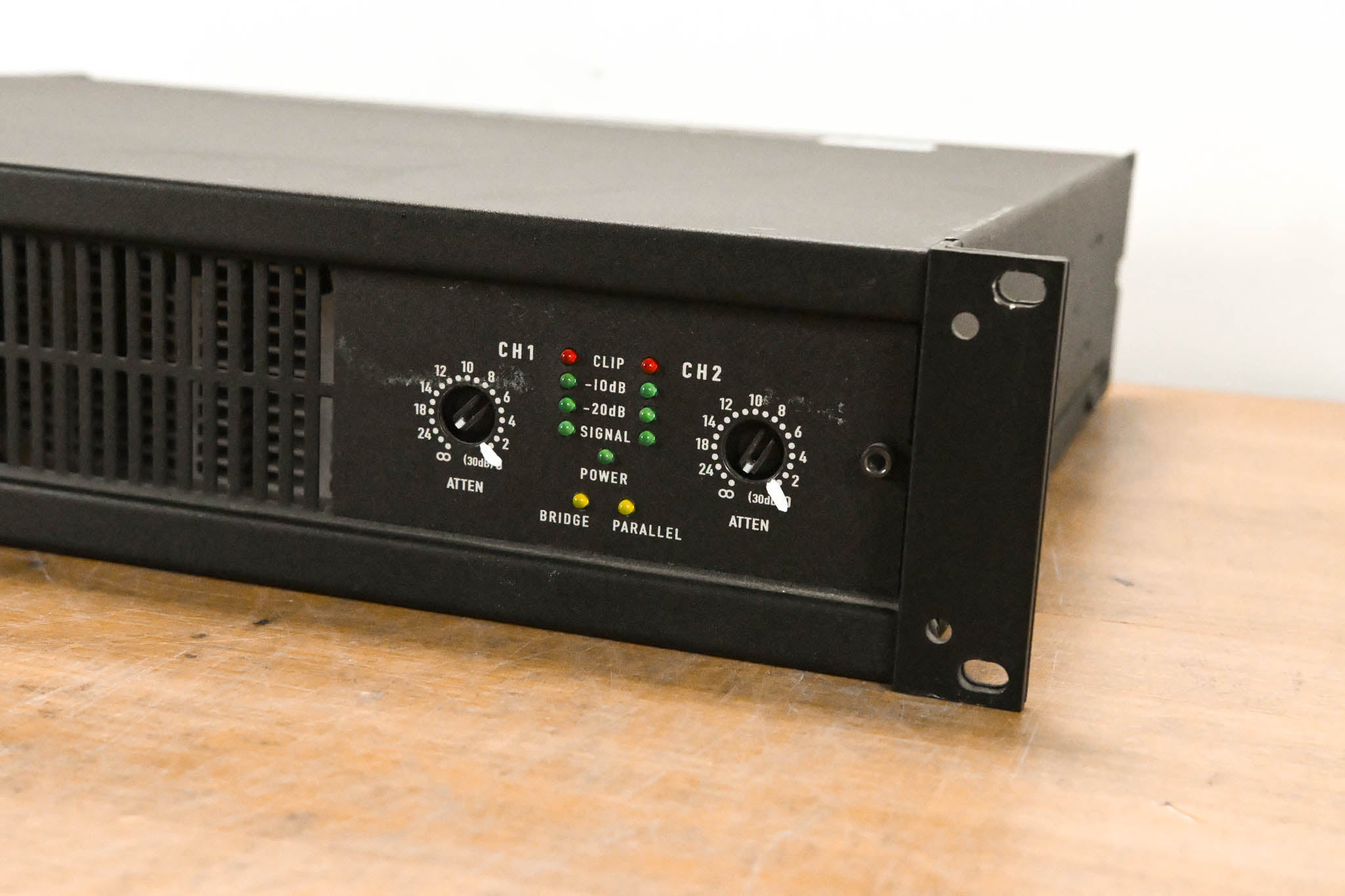 QSC CX302 2-Channel Power Amplifier