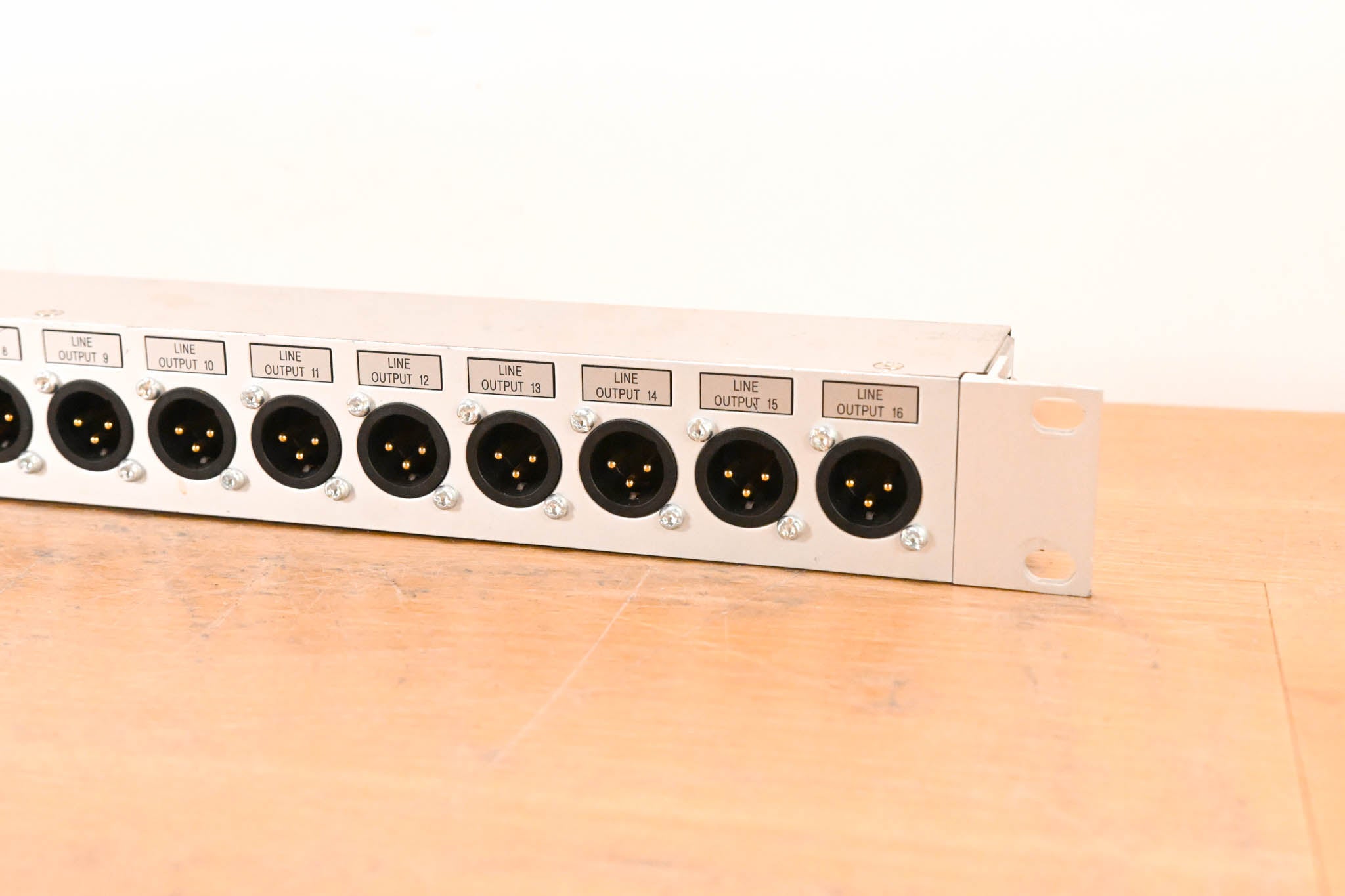 Studer D23m 16-Ch Line Output Breakout Panel
