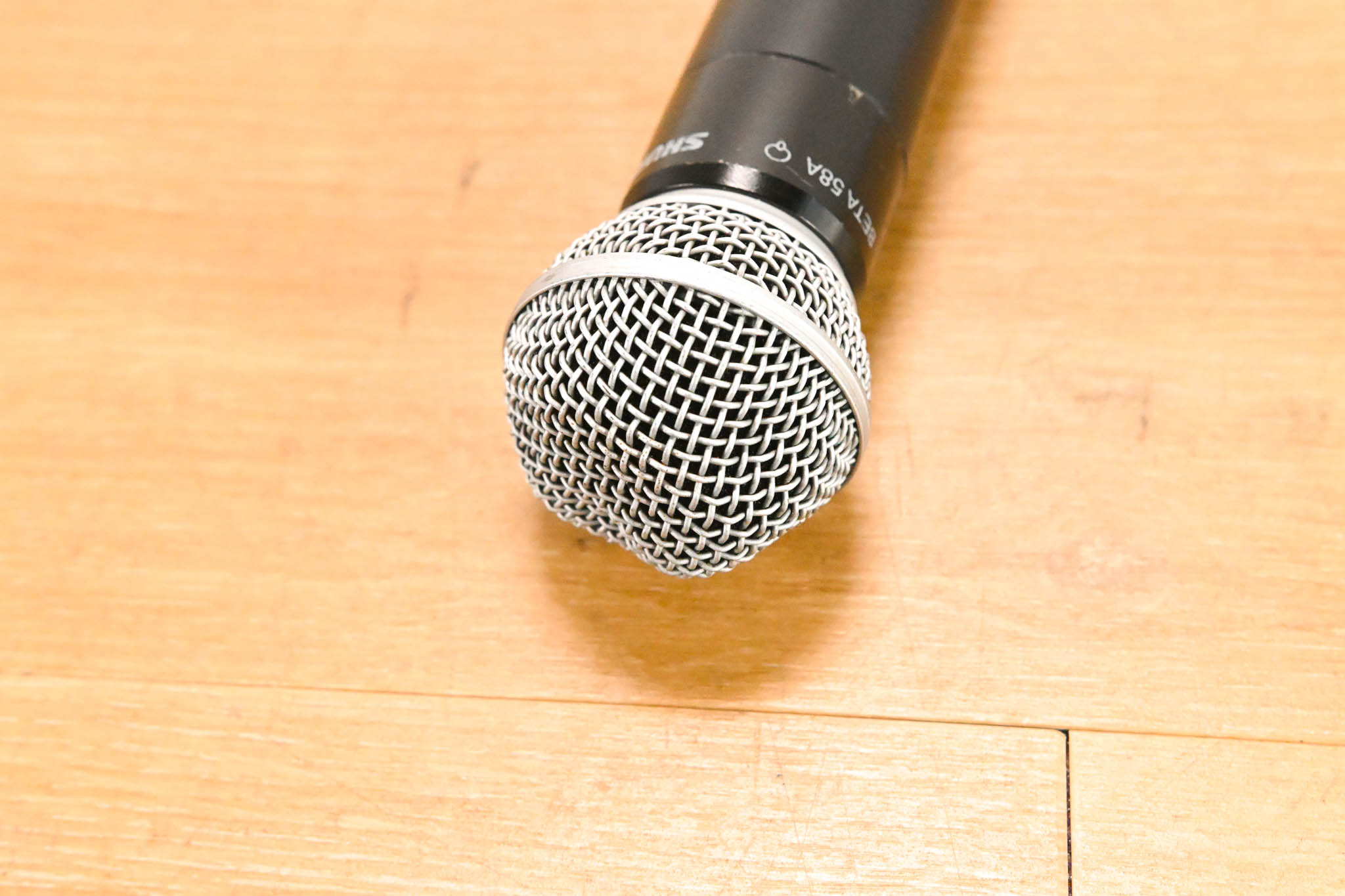 Shure SLX24/BETA58A Handheld Wireless System - H5 Band (NO POWER SUPPLY)