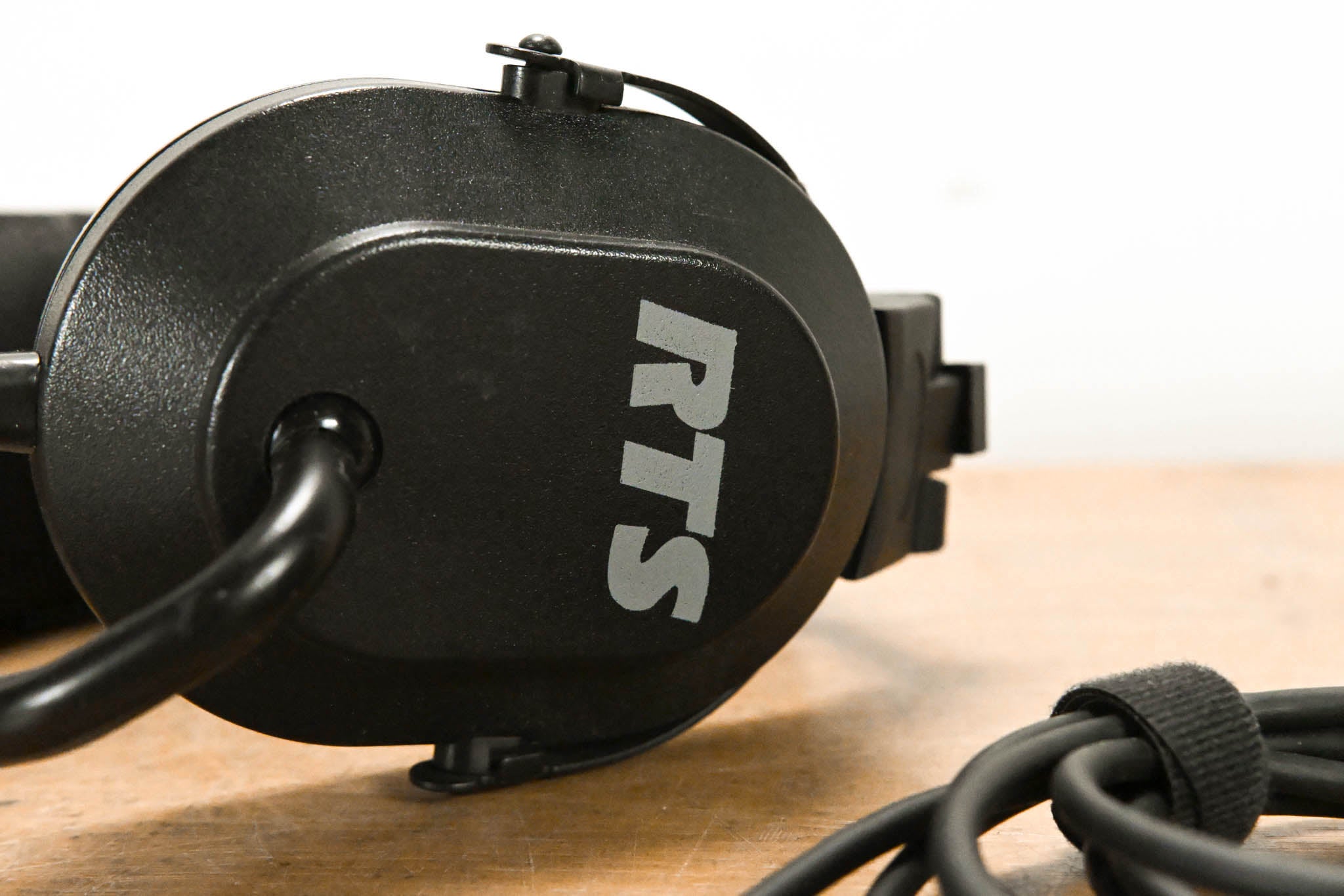 RTS HR-1 Single-Sided Headset with Flexible Dynamic Boom Mic