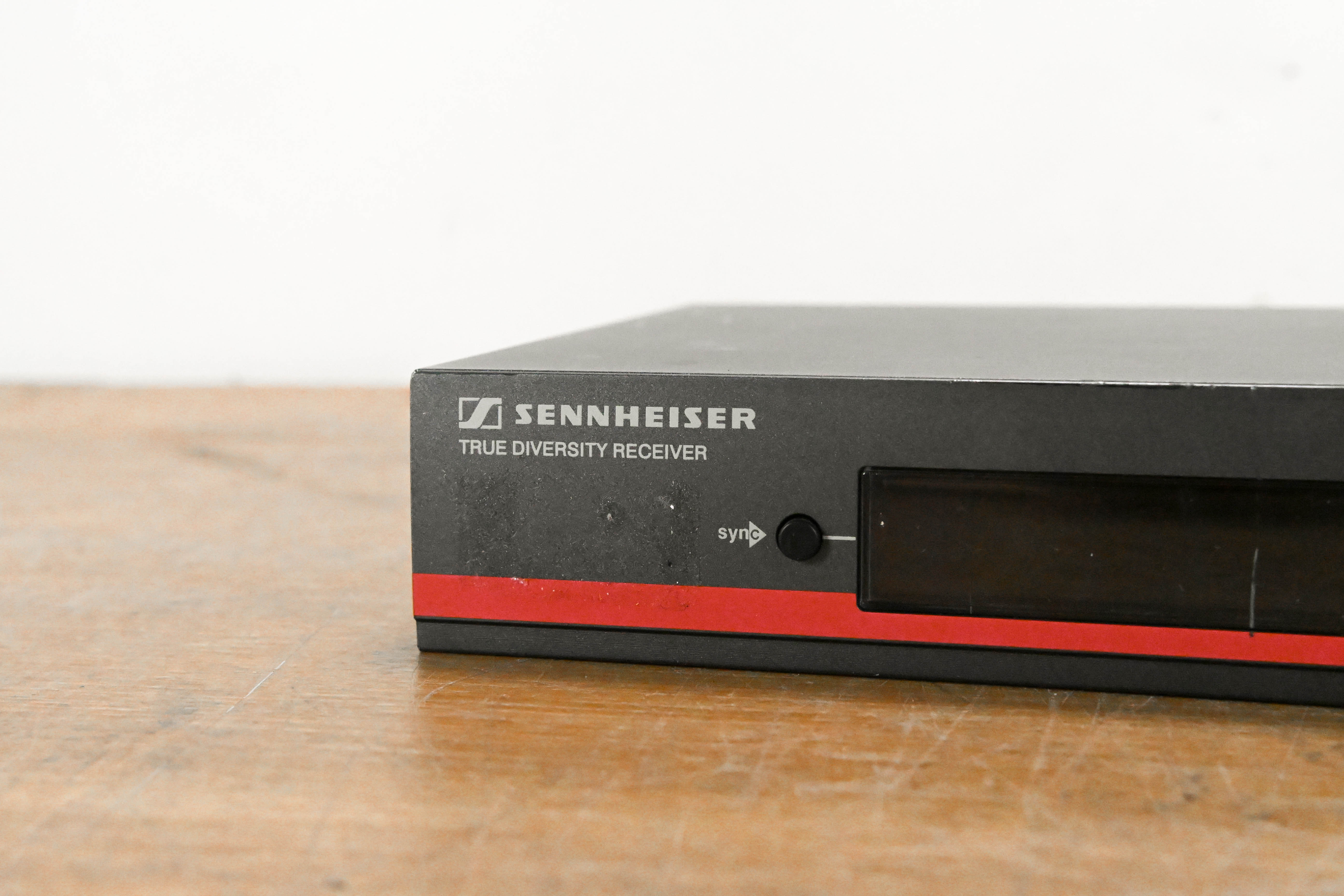 Sennheiser ew 100 G3 Bodypack Wireless System 566-608MHz NO POWER SUPPLY