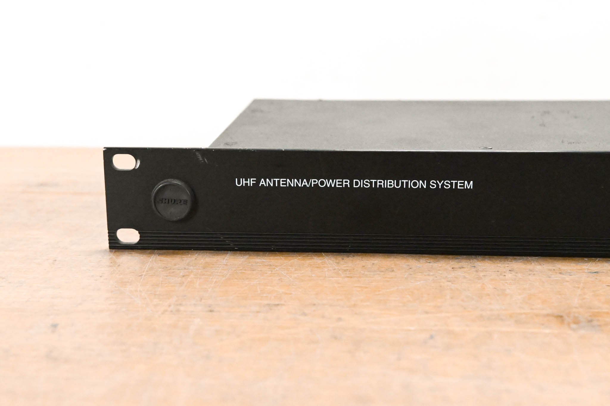 Shure UA844 Antenna Distribution System - 470-900 MHz (NO POWER SUPPLY)