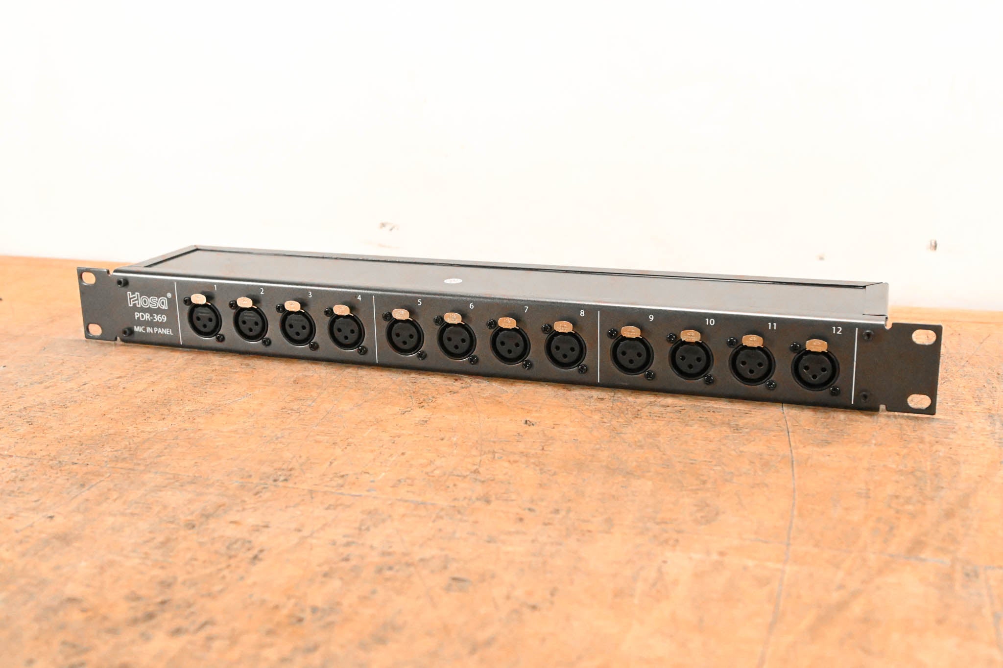 Hosa PDR-369 XLR3F to XLR3M Patch Bay