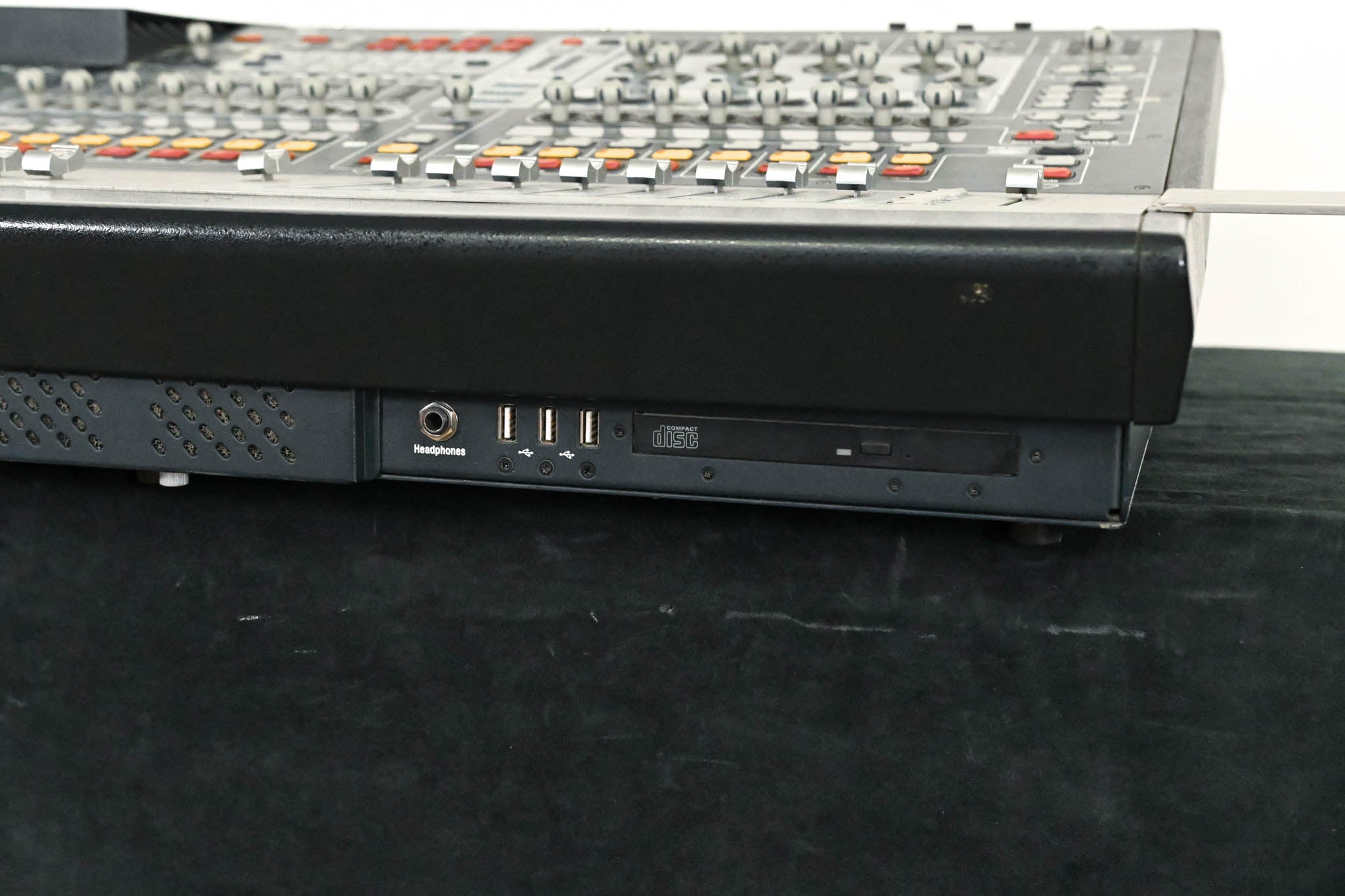 Digidesign VENUE SC48 Digital Audio Mixing Console
