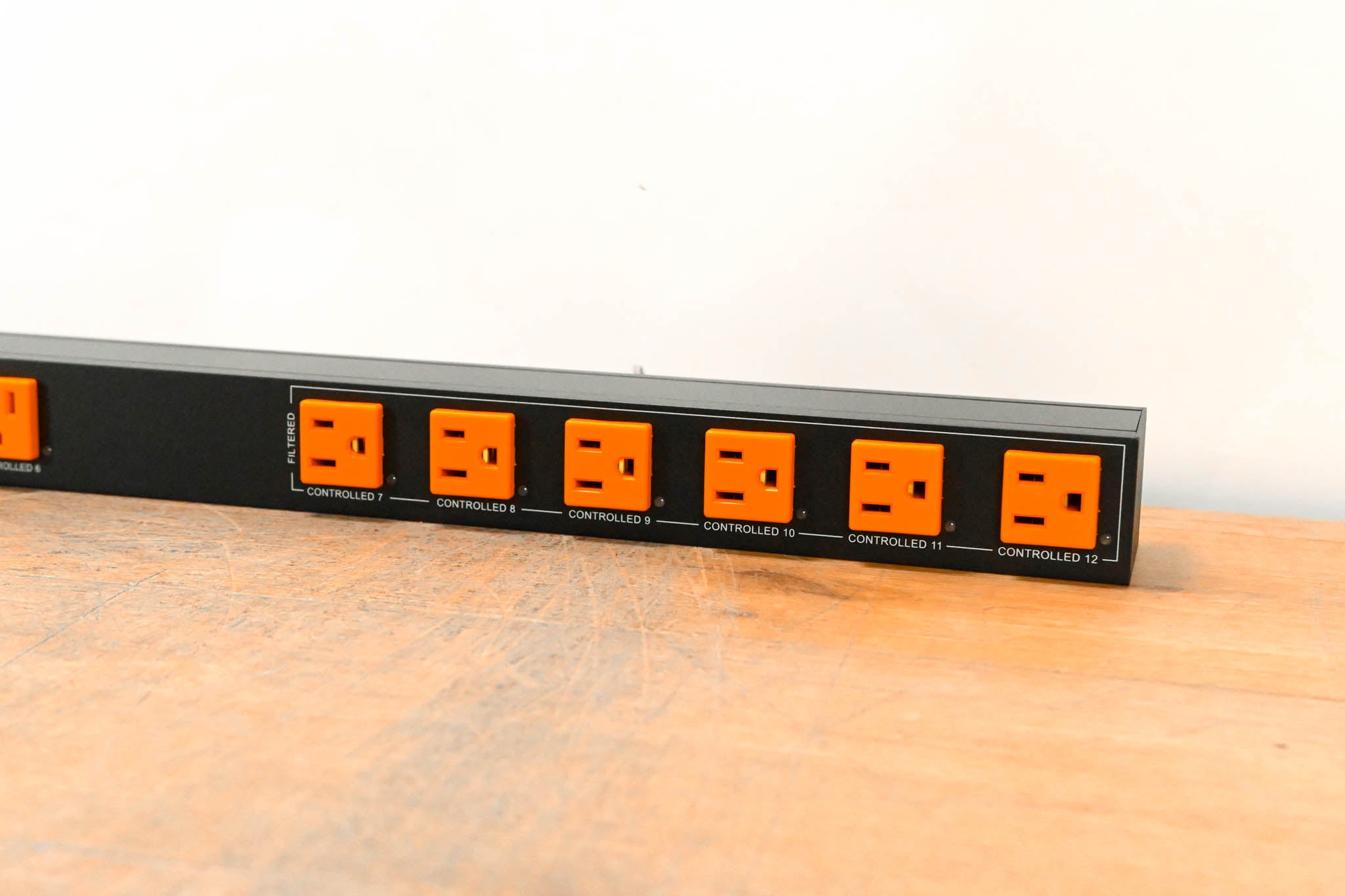 WattBox WB-800VPS-IPVM-12 Vertical IP Power Conditioner (12 Outlets)