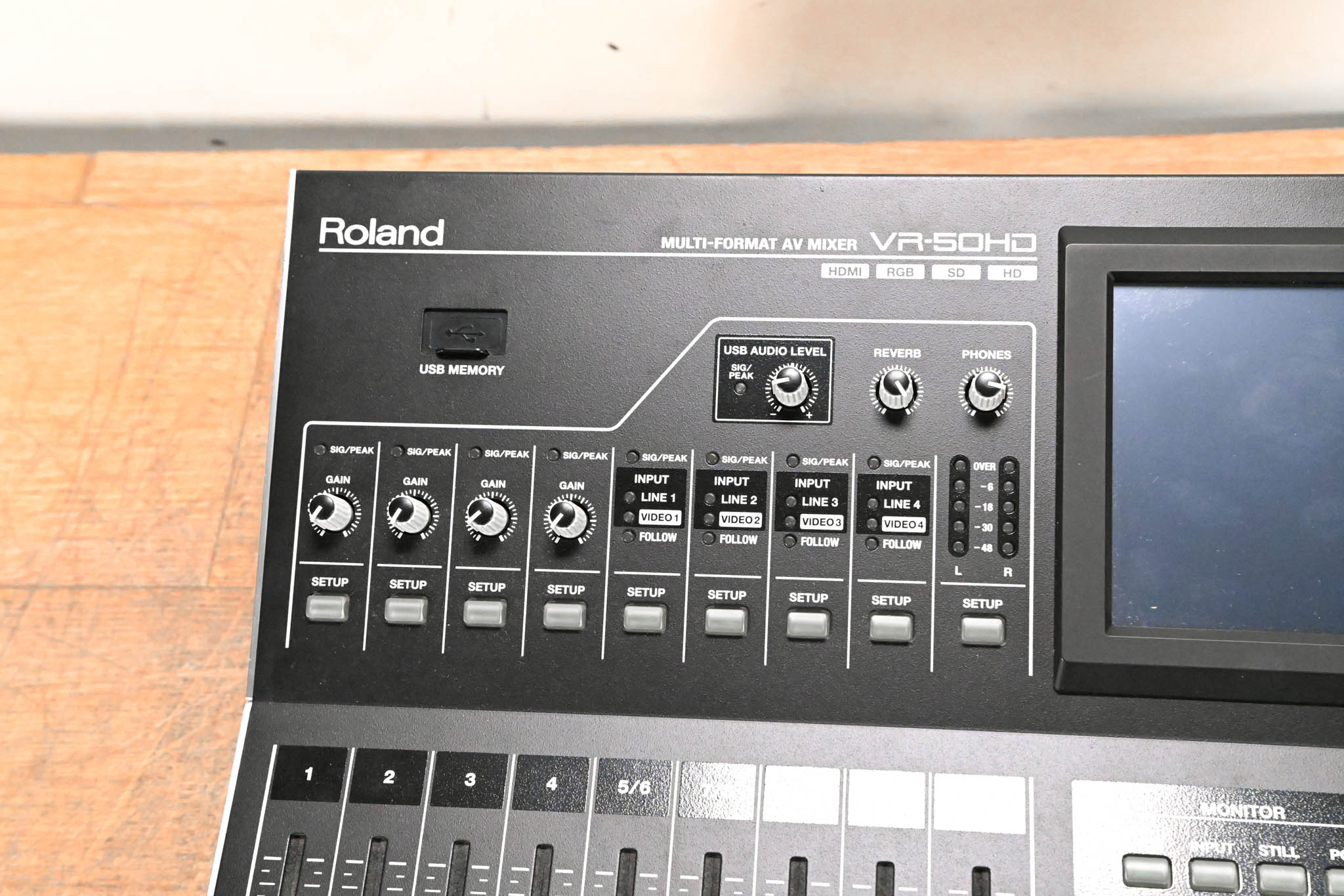 Roland VR-50HD Multi-Format AV Mixer