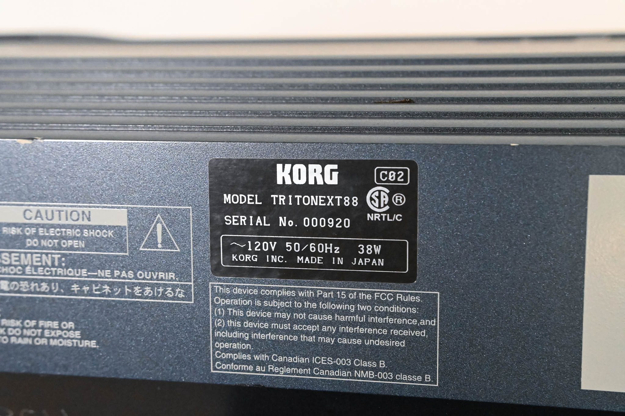 Korg Triton Extreme 88 88-Key 120-Voice Polyphonic Workstation