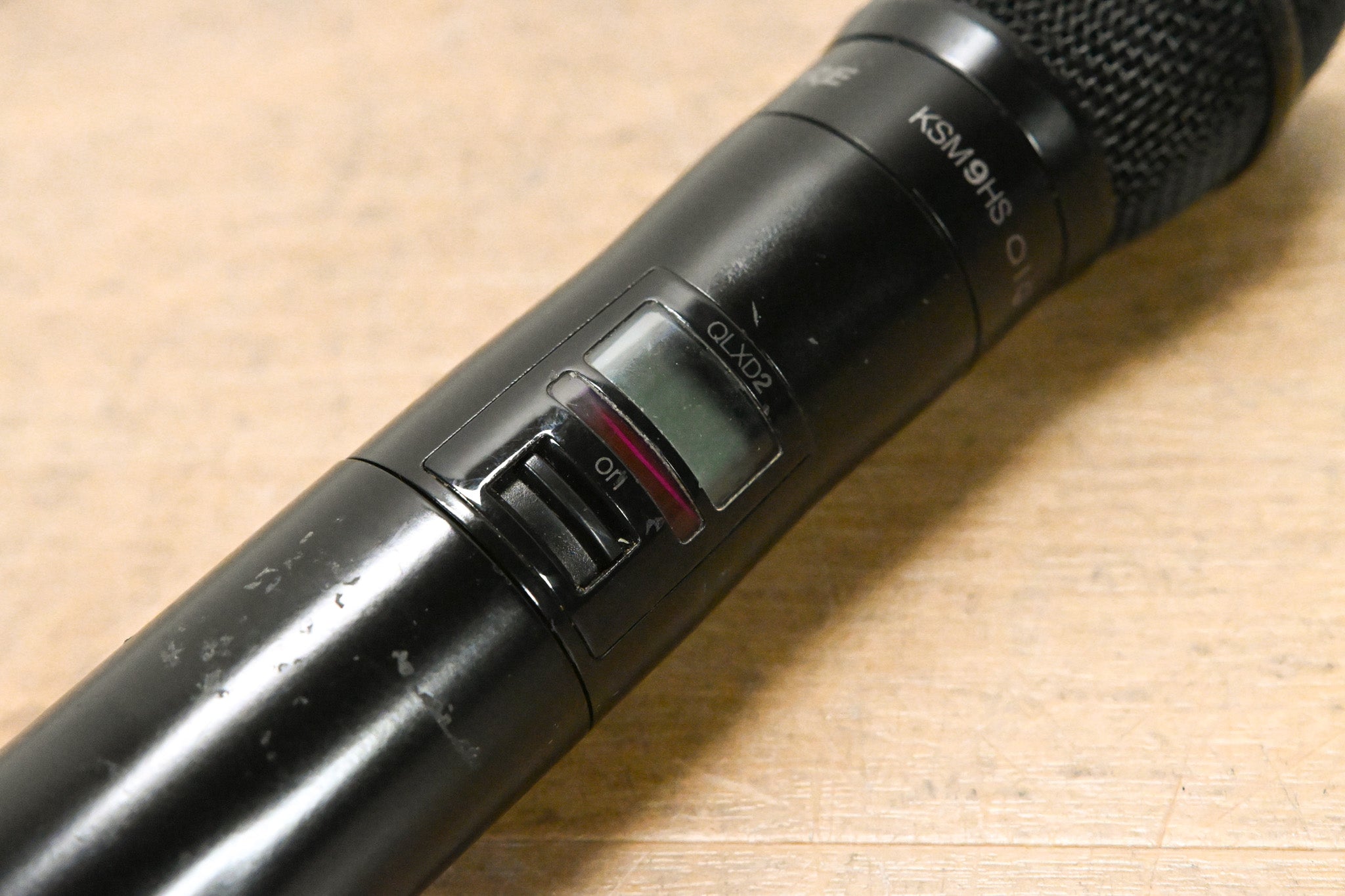 Shure QLXD24/KSM9HS Digital Handheld Wireless System - G50 Band (NO PSU)
