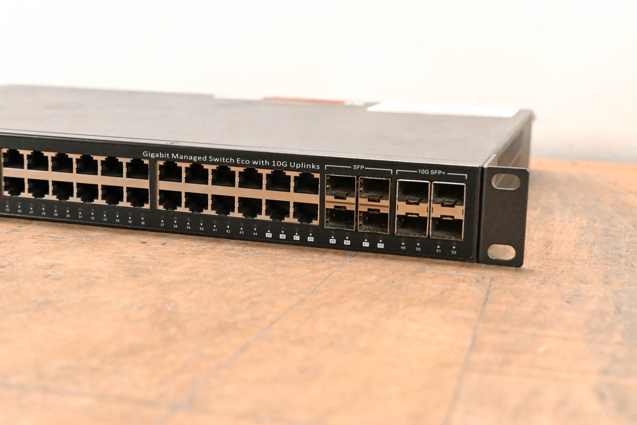 Black Box LGB5052A Gigabit Managed Switch Eco With 10G Uplinks
