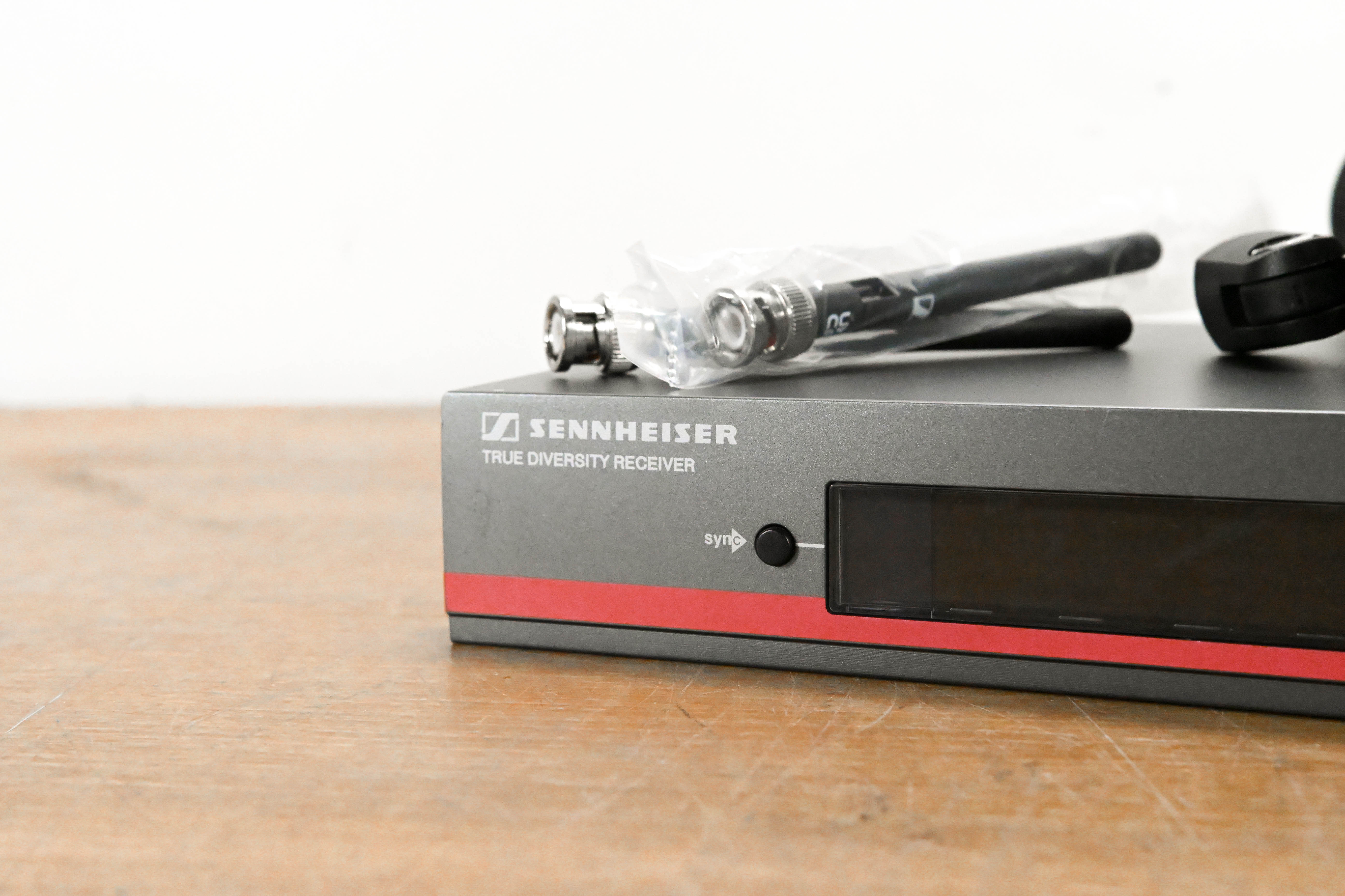 Sennheiser ew 100 G3 Handheld Wireless System A Range - NO POWER SUPPLY