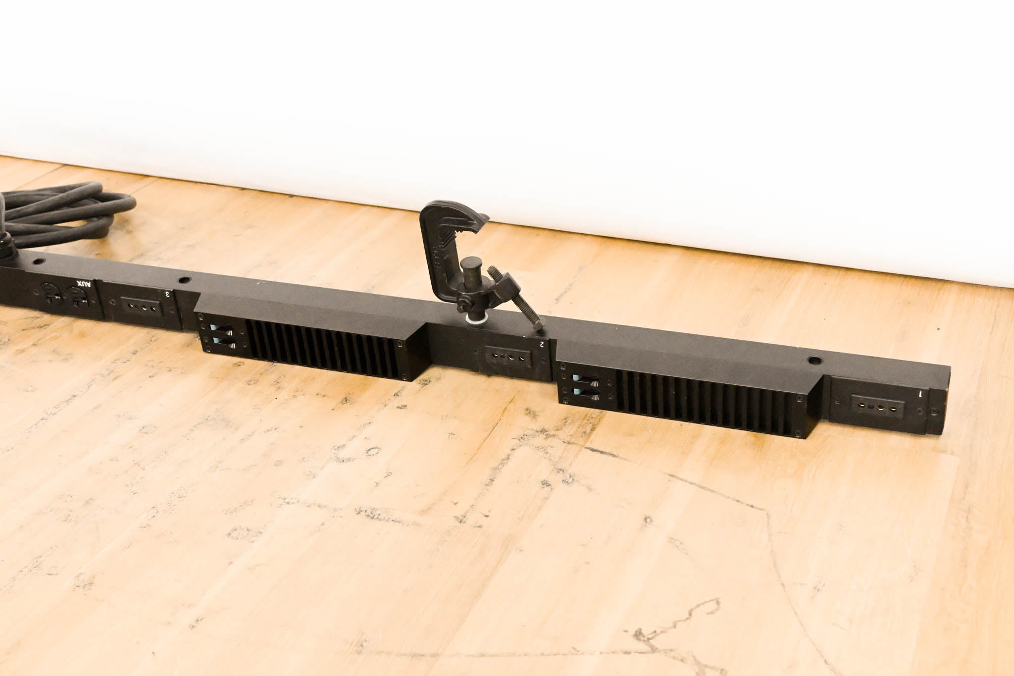 ETC SB6-10M 6 x 10A (1200W) SmartBar with Stage Pin Connectors