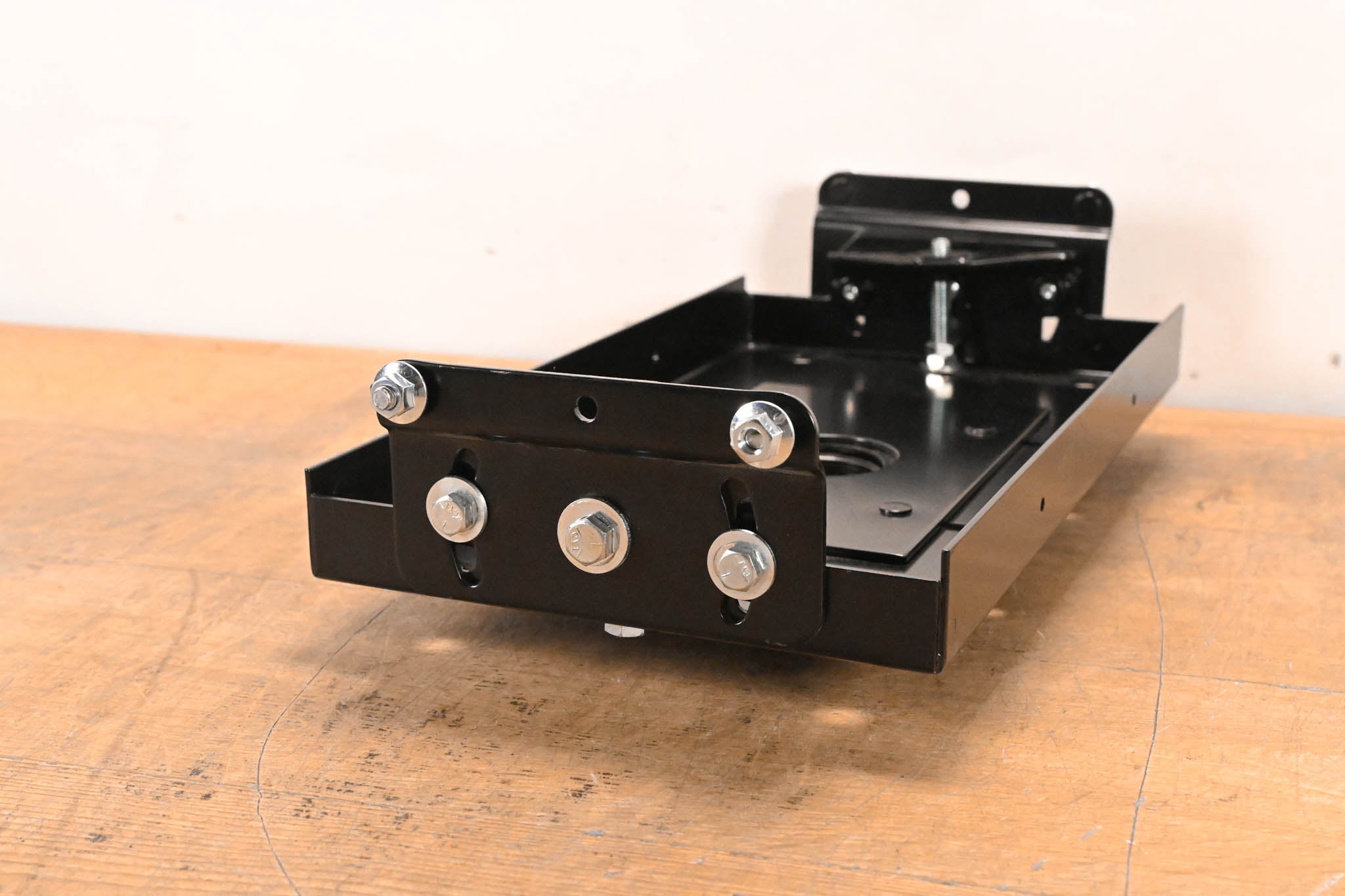 Chief VCM-20 Heavy Duty LCD/CRT Projector Ceiling Mount