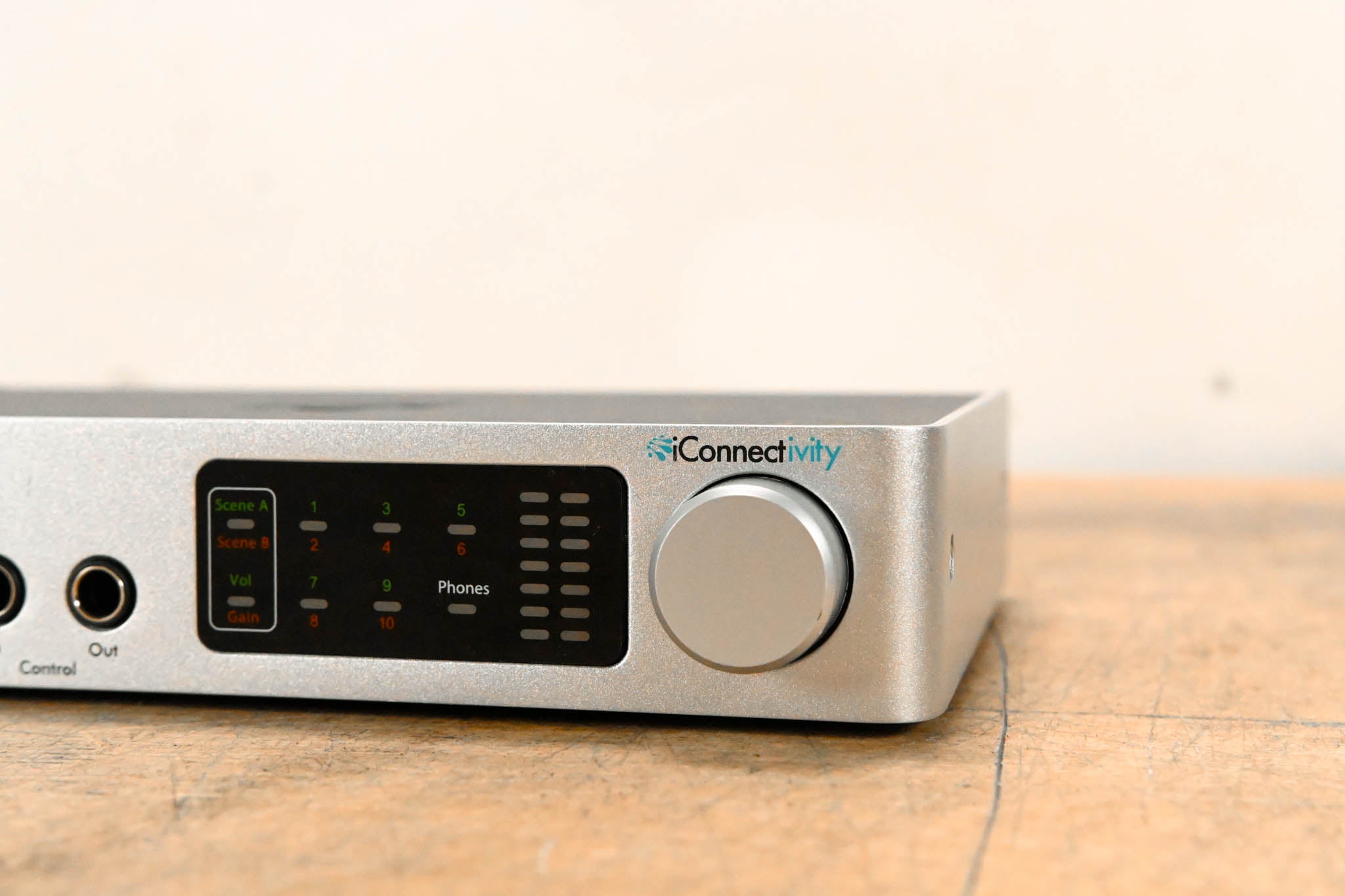 iConnectivity PlayAUDIO12 USB Audio and MIDI Interface (NO POWER SUPPLY)