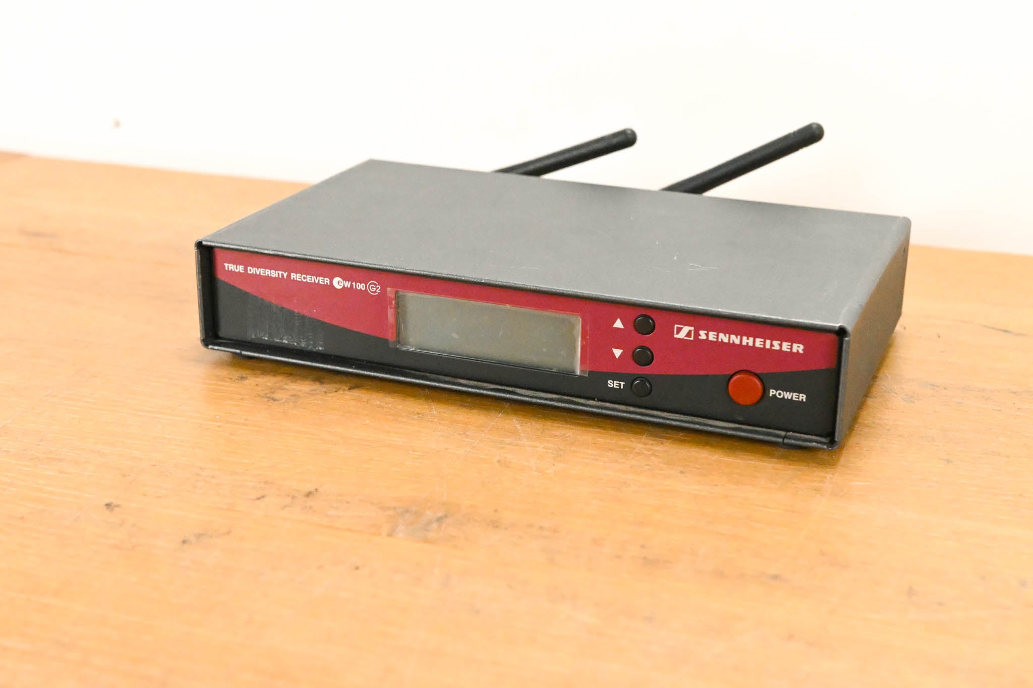Sennheiser EM 100 G2 Wireless Receiver - 518-554 MHz (NO POWER SUPPLY)