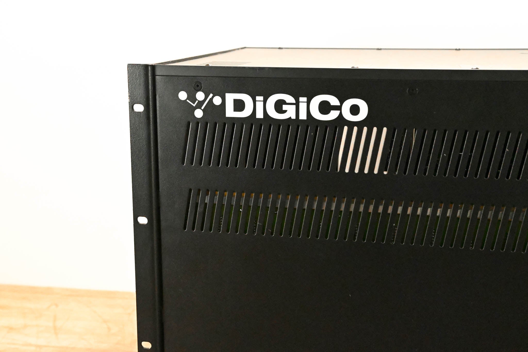 DiGiCo X-DIGIRACK2-D 56-in, 8-out DiGiRack with MADI / Optical Module