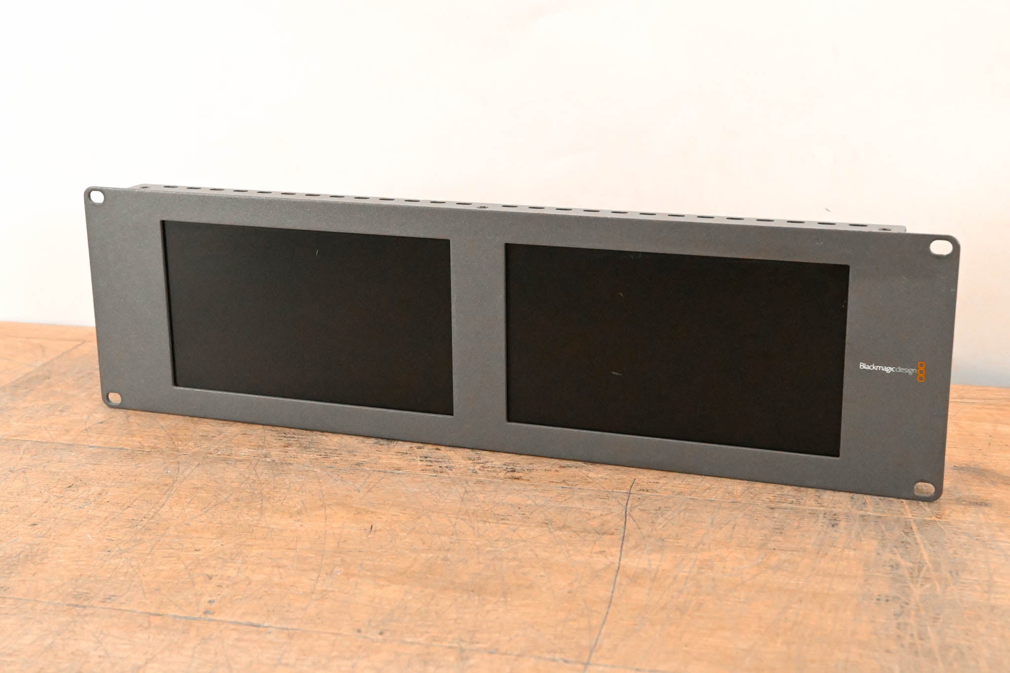 Blackmagic Design Smartview Duo Dual 8" LCD Monitors (NO POWER SUPPLY)