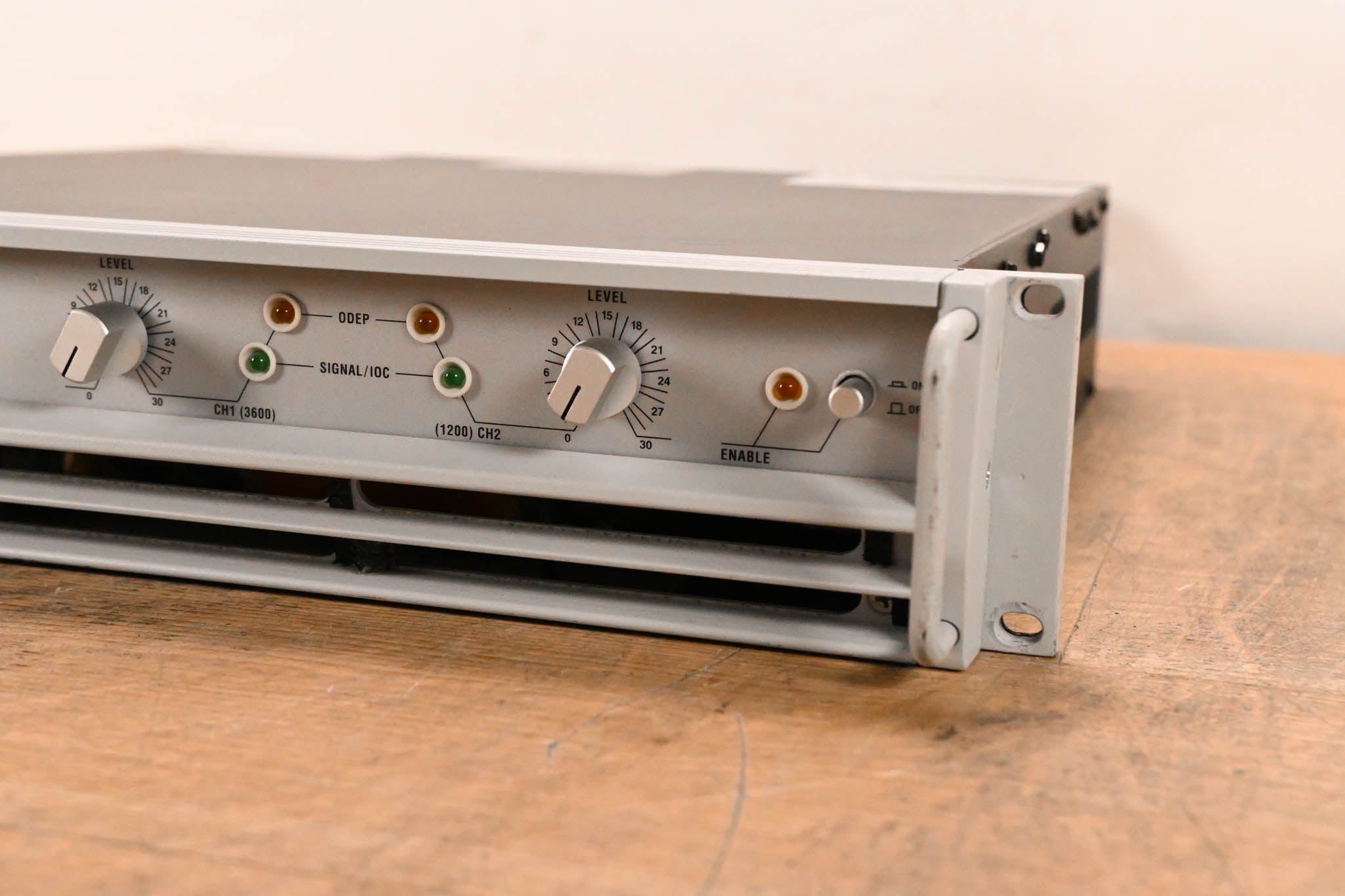Crown Macro-Tech 36x12 2-Channel Power Amplifier
