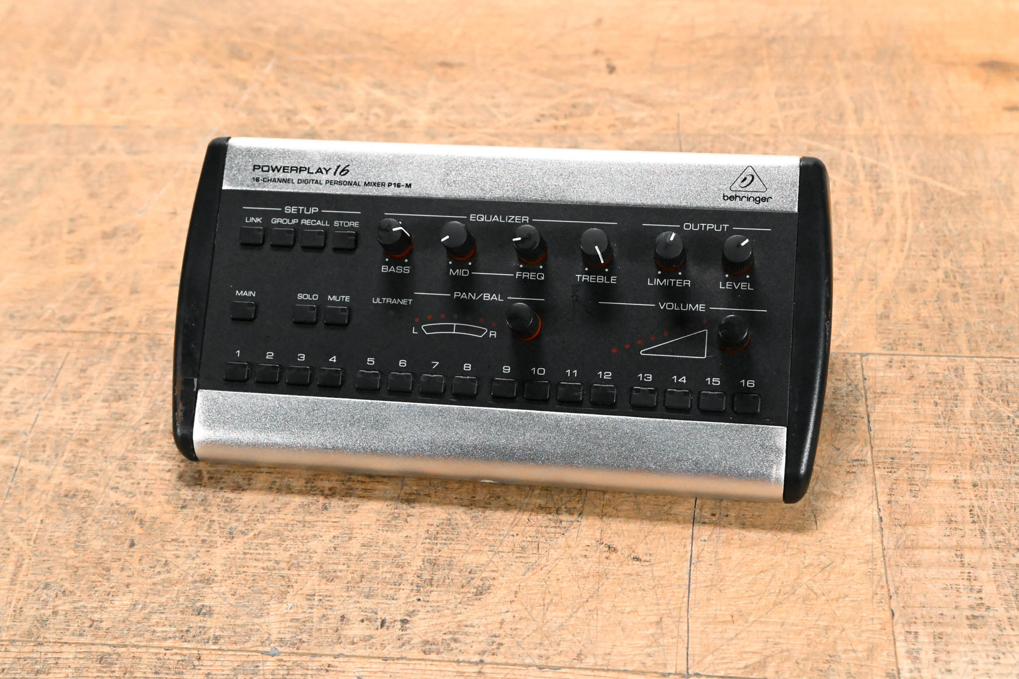 Behringer Powerplay P16-M 16-Channel Digital Personal Mixer