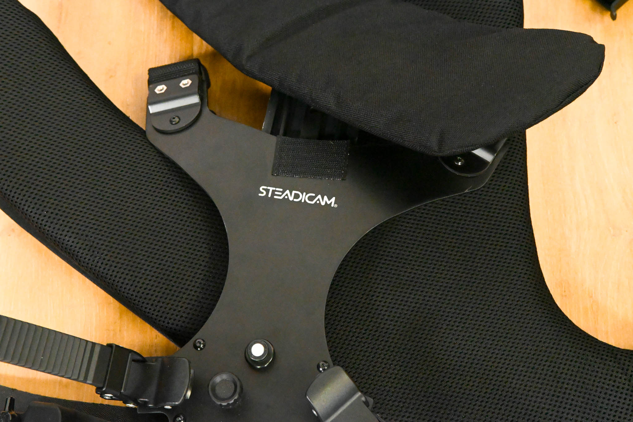 Steadicam Zephyr HD Camera Stabilizer System w/Arm, Vest, Monitor & Case