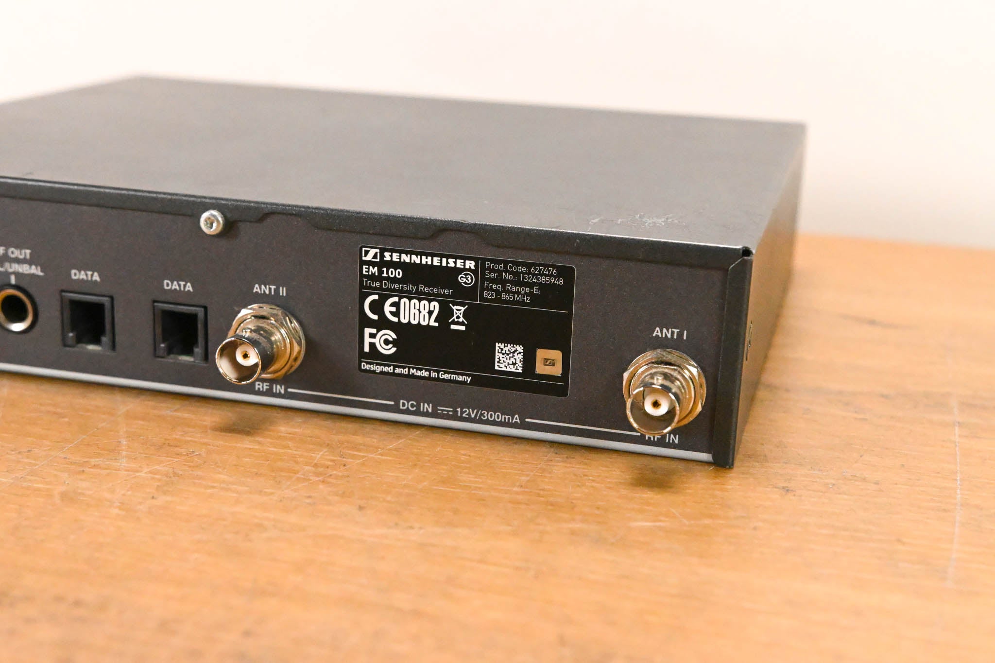 Sennheiser EM 100 G3 Wireless Receiver - 823-865 MHz (NO POWER SUPPLY)
