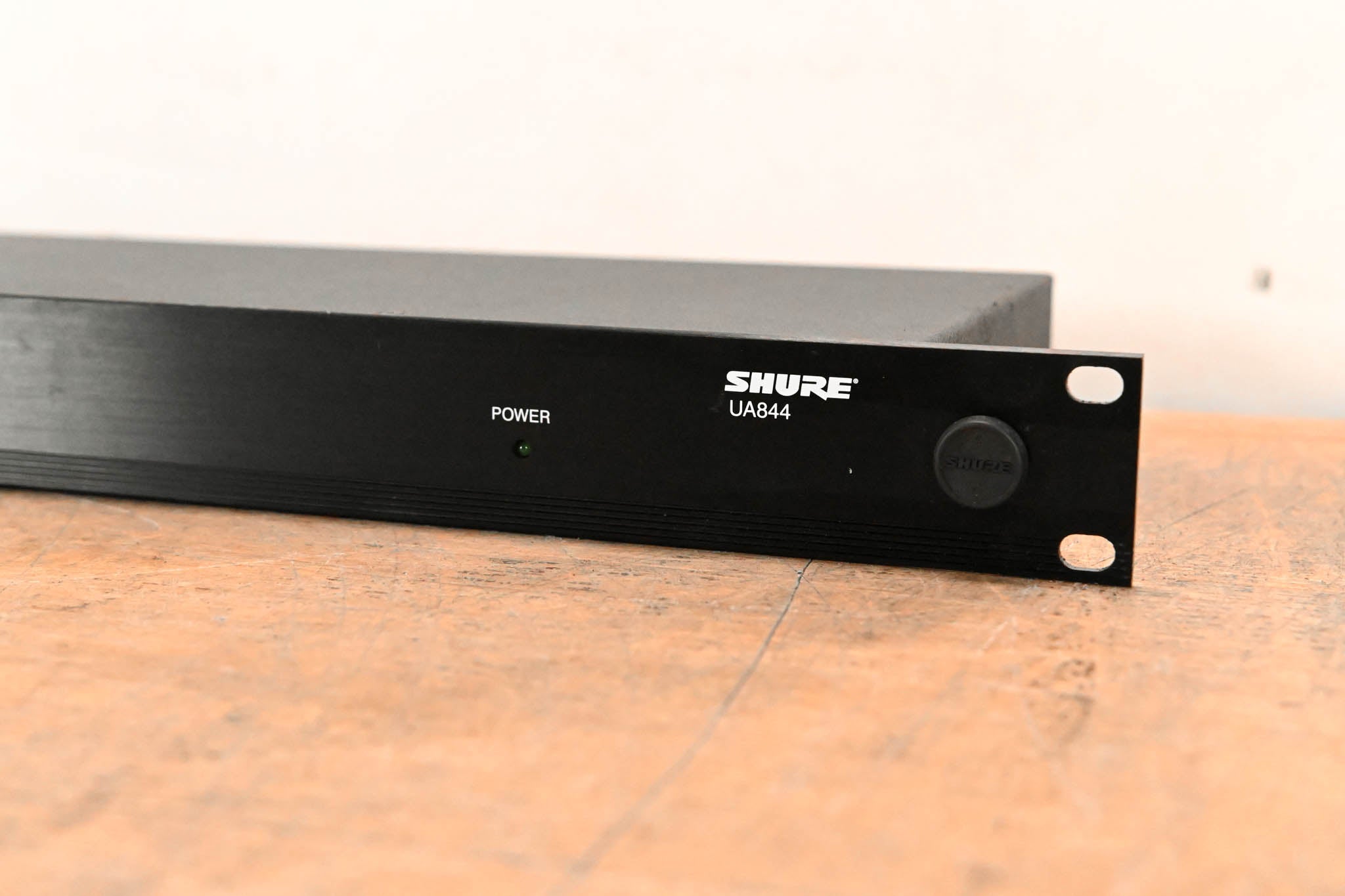 Shure UA844SWB Antenna Distribution System - 470-952 MHz NO POWER SUPPLY