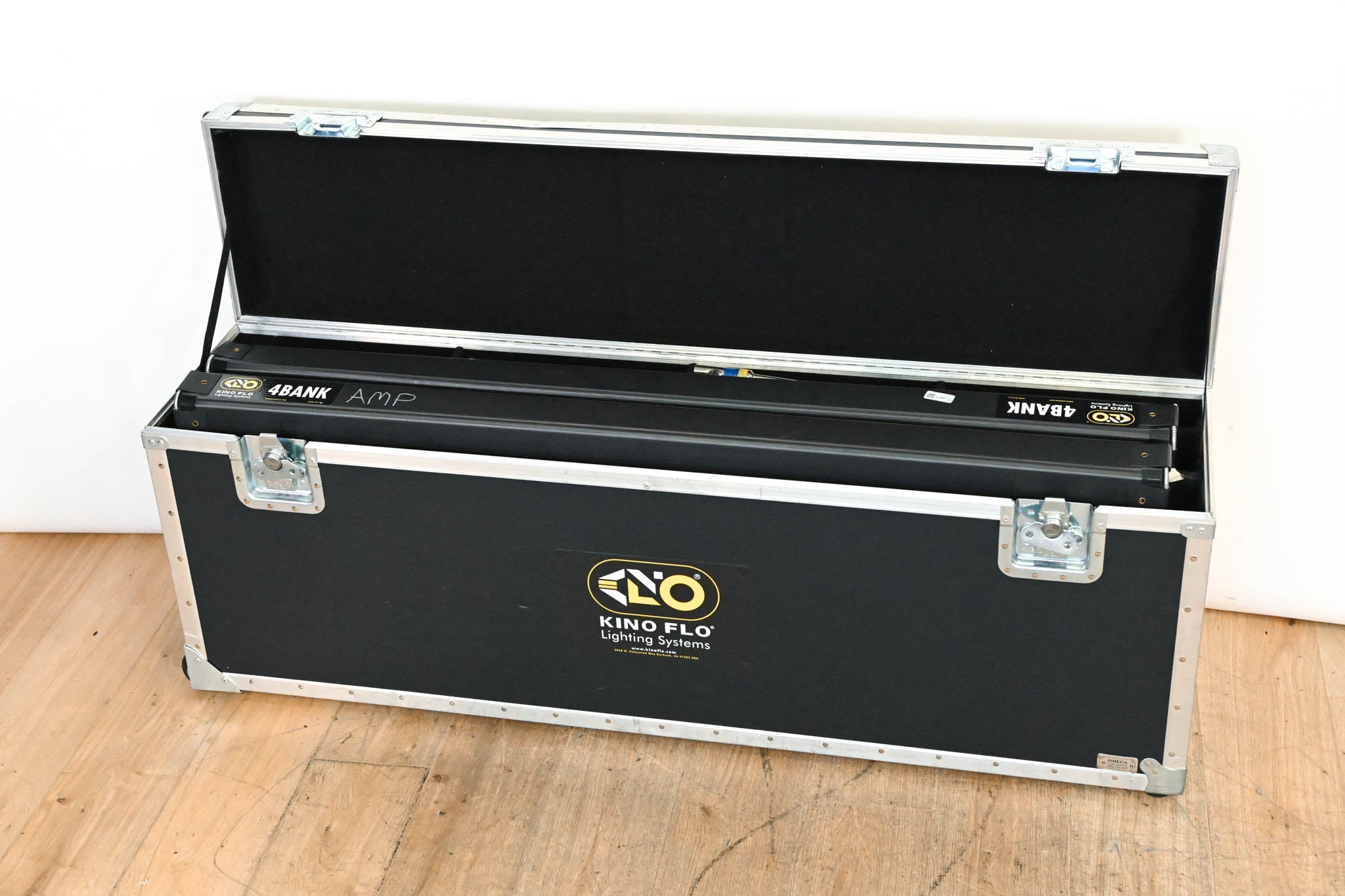 Kino Flo Select 4Bank 2-Light Gaffer Kit