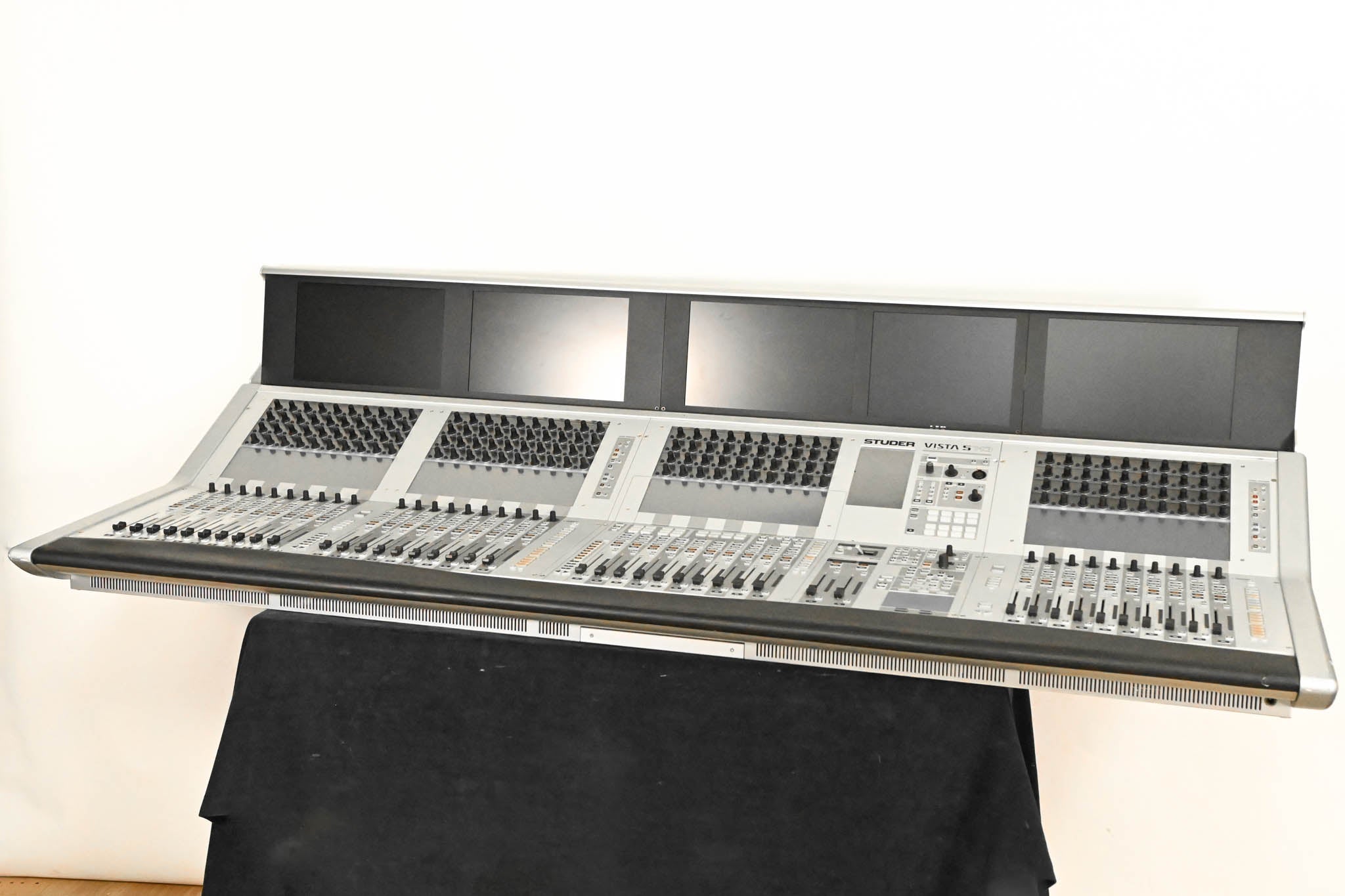 Studer Vista 5 M3 Digital Mixing Console