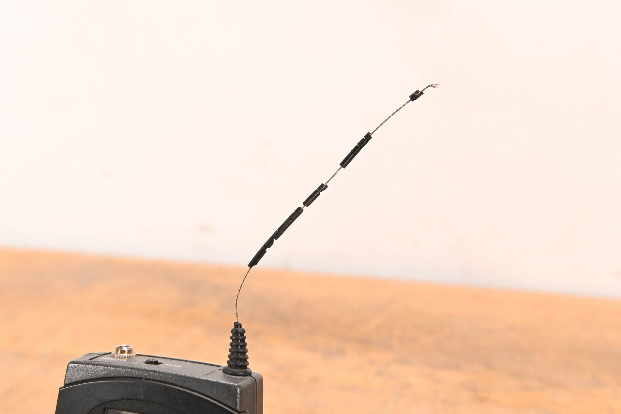 Sennheiser SK 100 G2 Bodypack Wireless Transmitter A Range: 518-554 MHz