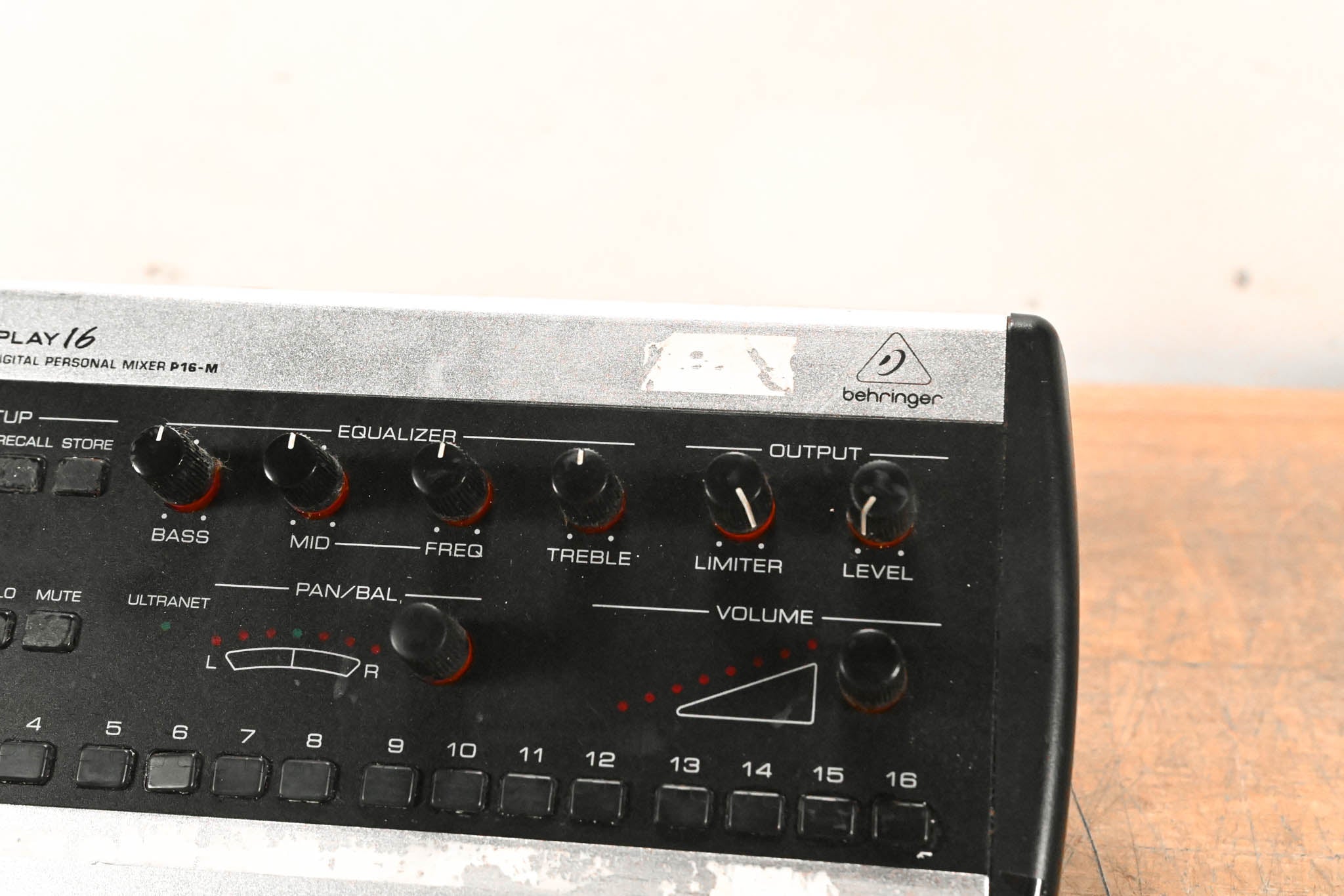 Behringer Powerplay P16-M 16-Channel Digital Personal Mixer