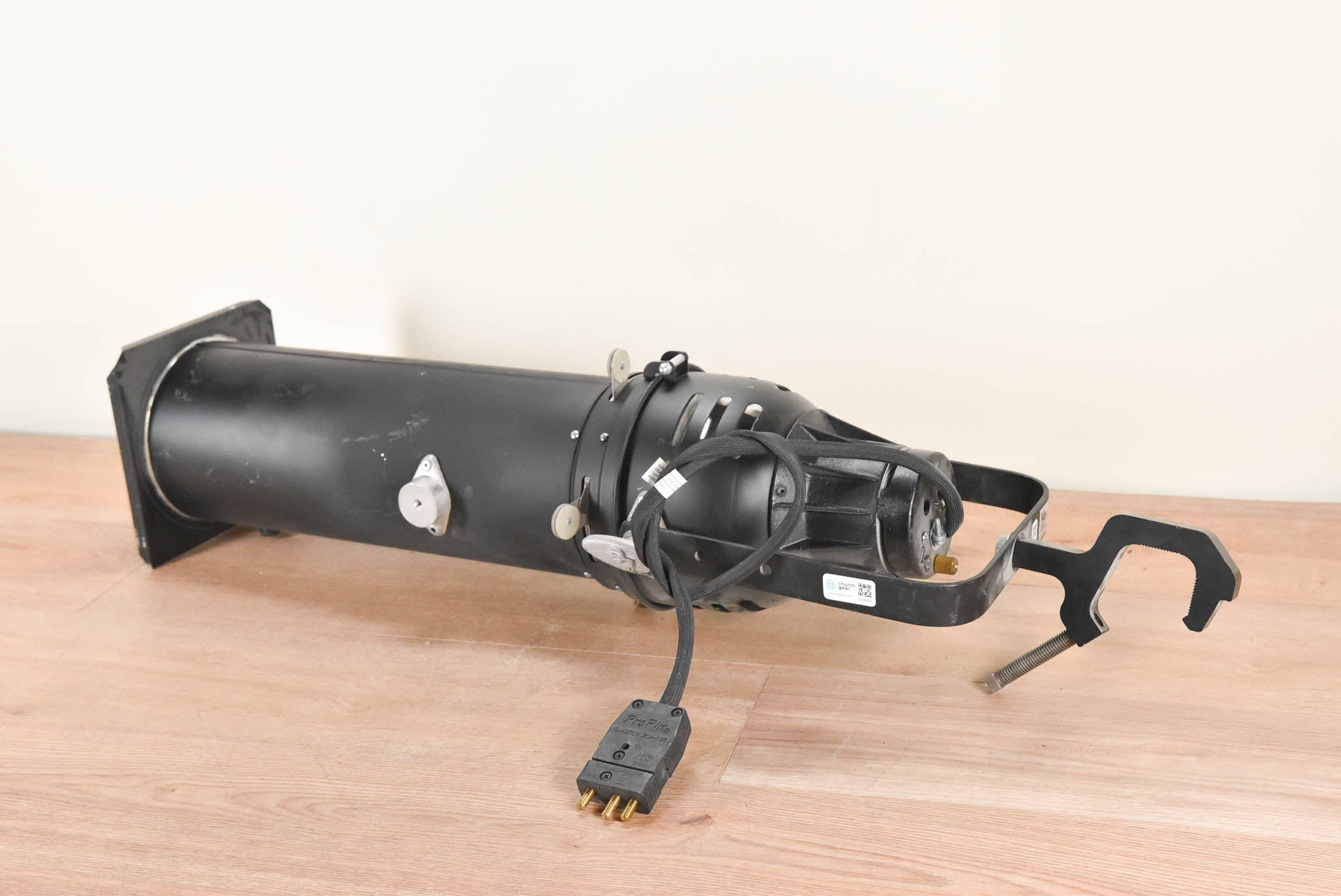 L&E AQ61 Ellipsoidal Light (Unknown Lens Degree)