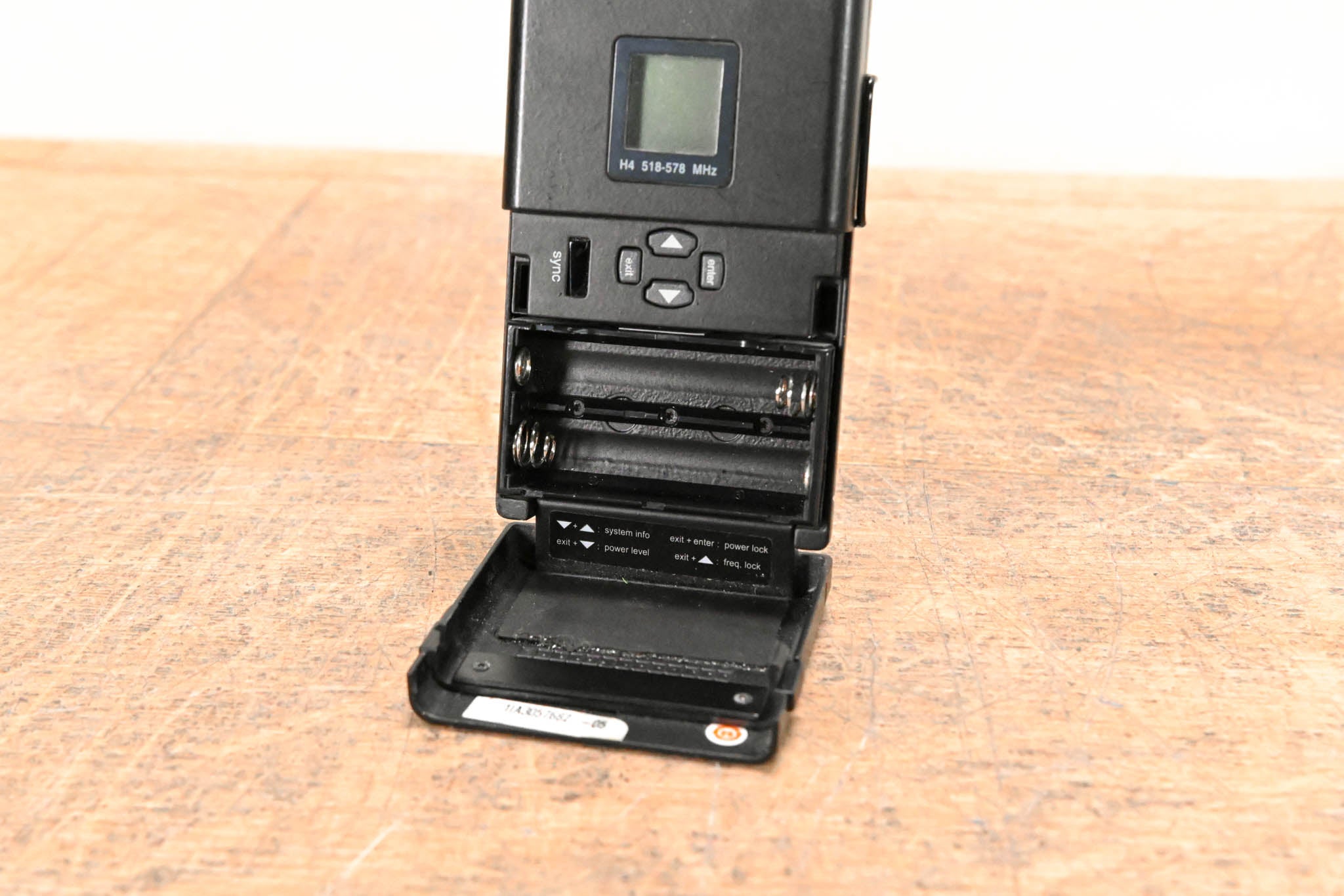 Shure UR1 Wireless Bodypack Transmitter - H4 Band: 518-578 MHz