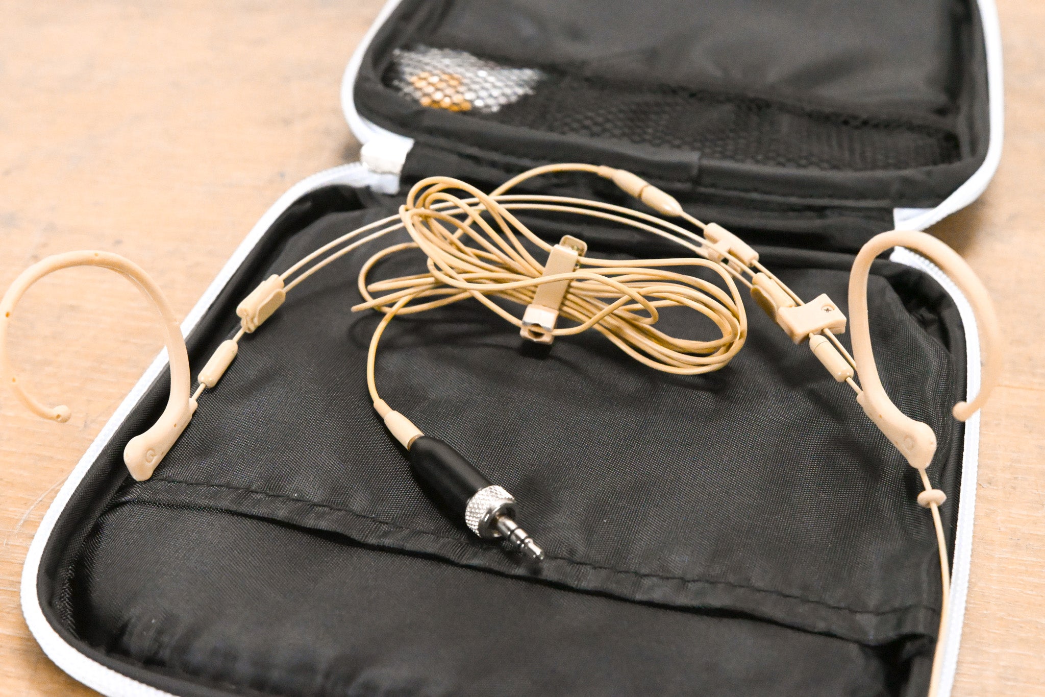 Que Audio QA22 BE Omnidirectional Headset Mic w/ SEL Adapter for Senn.