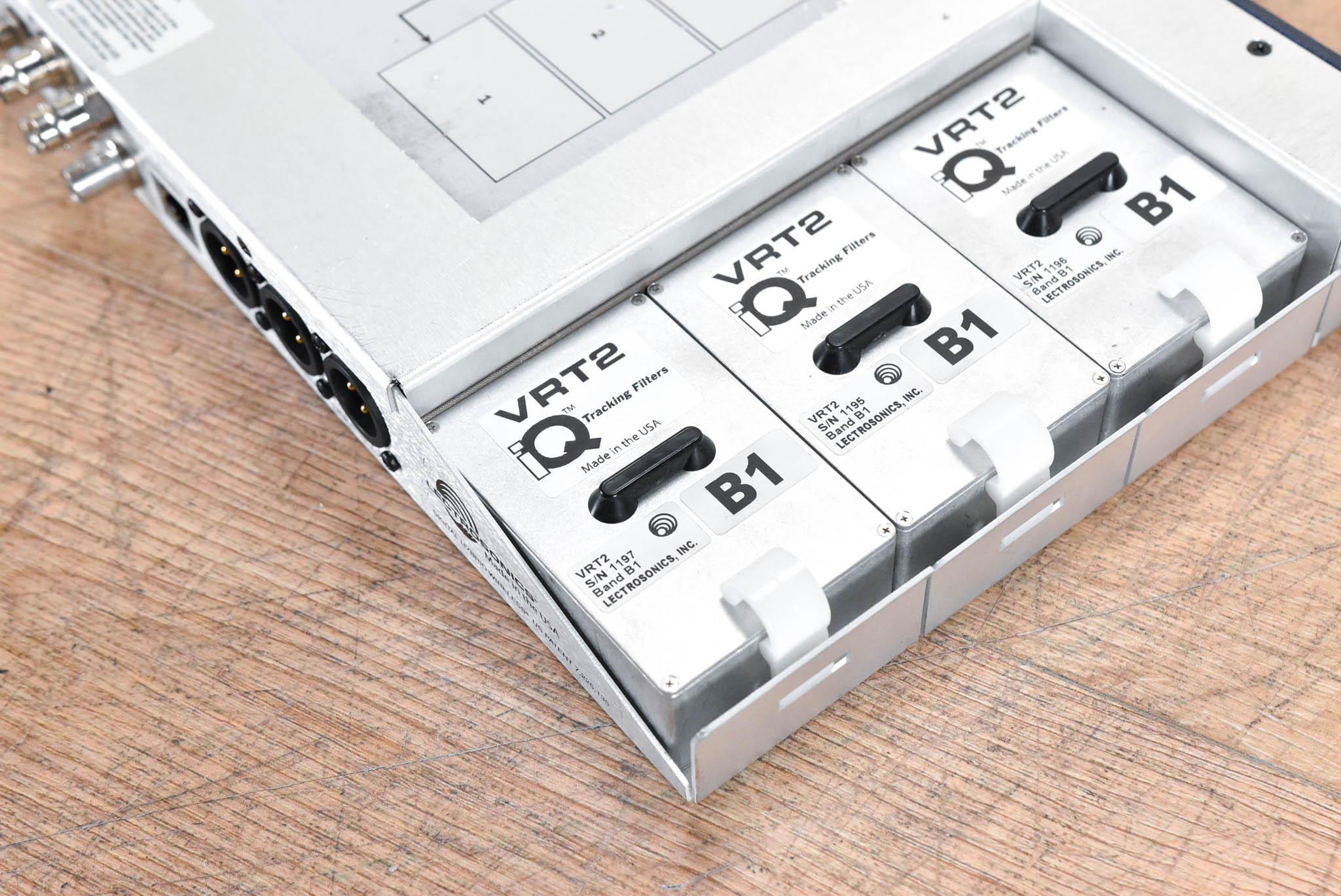 Lectrosonics Venue2 VRM2WBL Receiver with six B1 Modules NO POWER SUPPLY