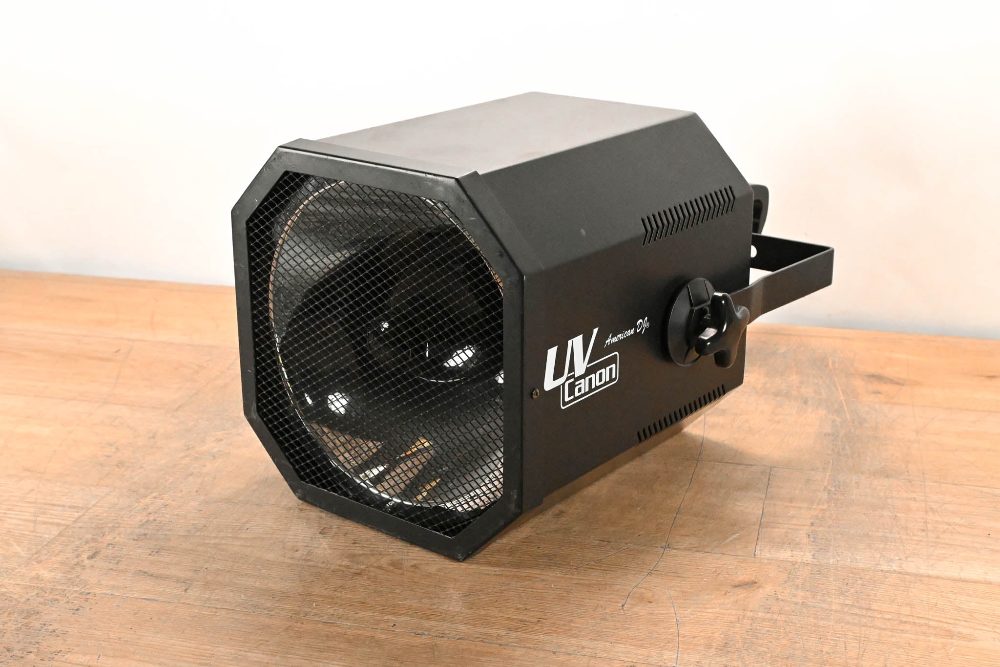 American DJ UV Canon High-Output UV Light Fixture