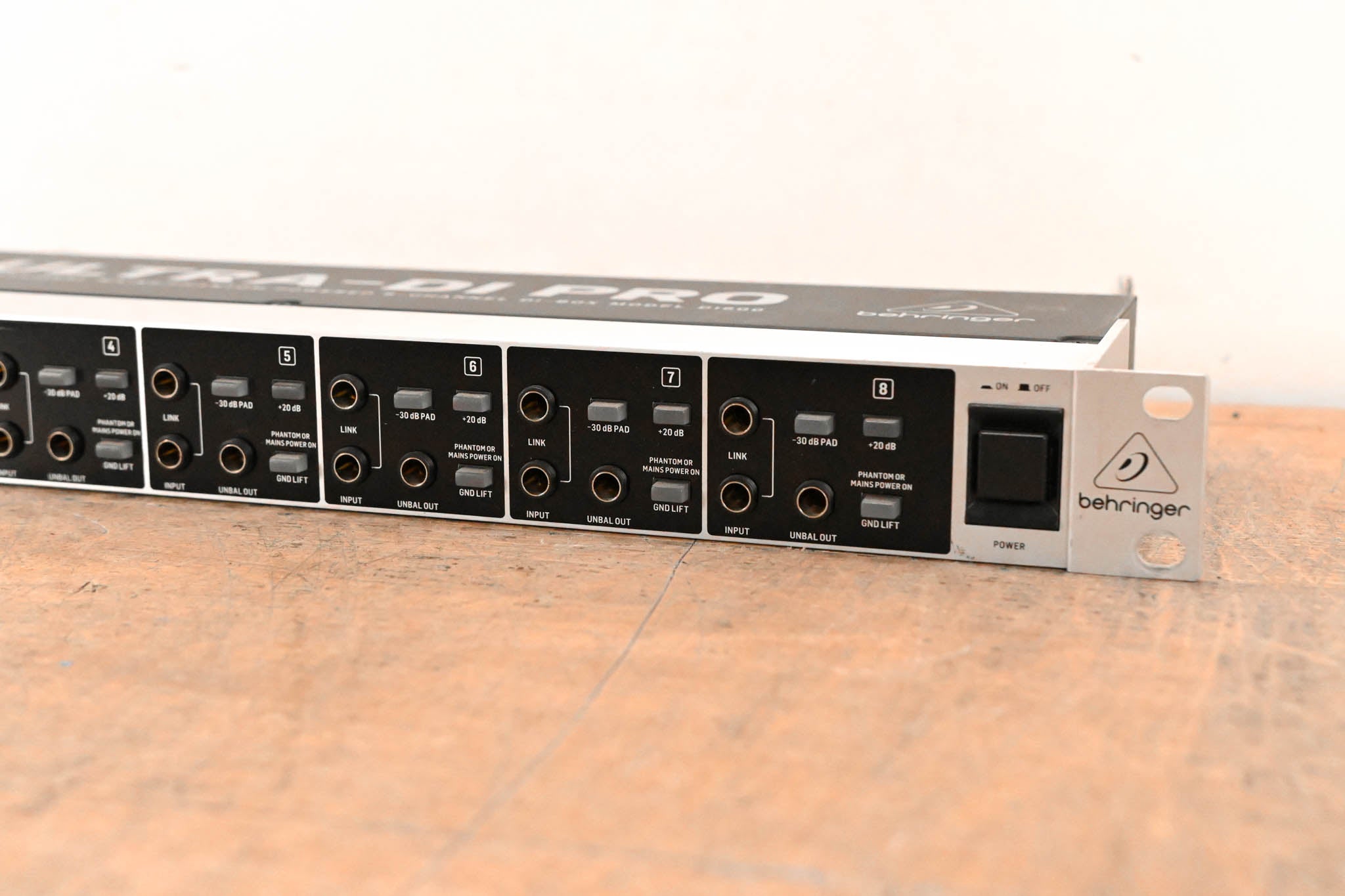 Behringer ULTRA-DI PRO DI800 8-Channel Active DI Box