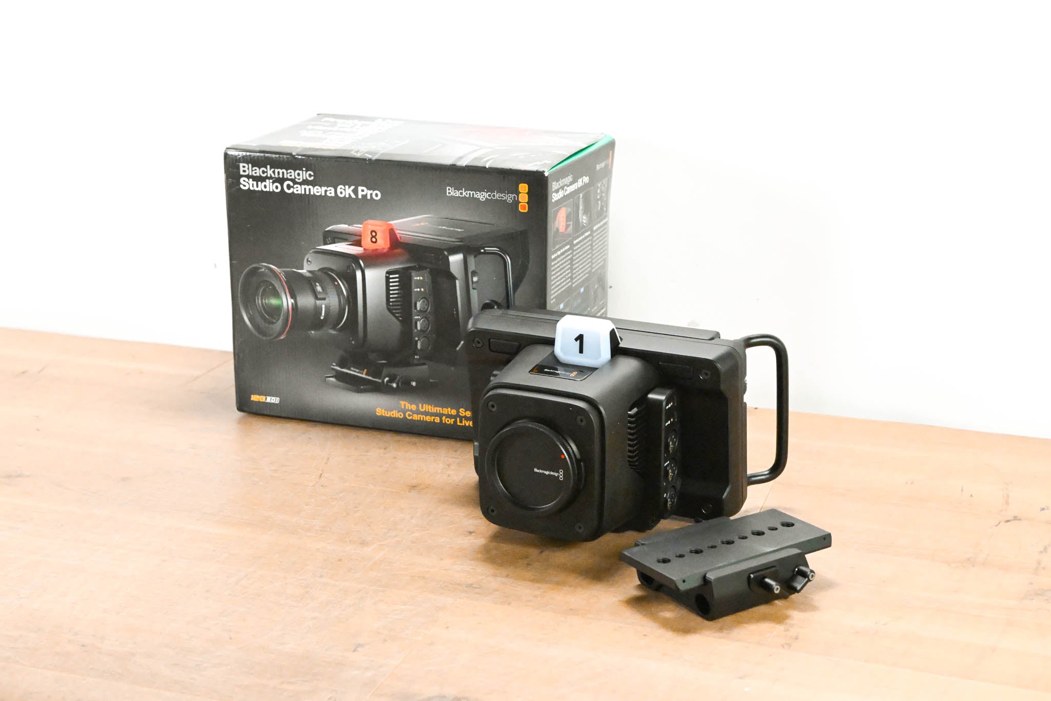 Blackmagic Design Studio Camera 6K Pro (EF Mount)