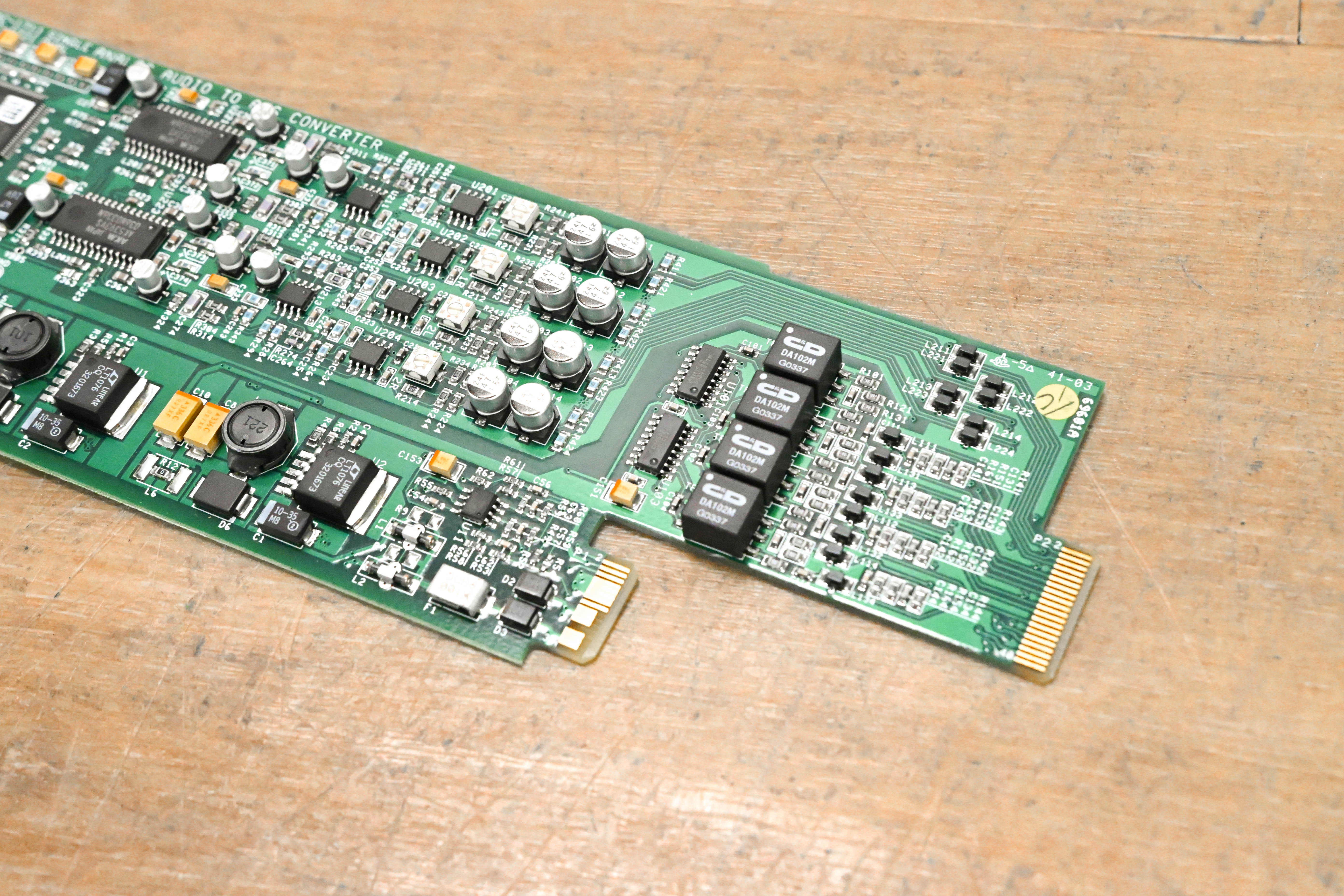 Miranda ADC-1721 Dual Analog Audio to AES Converter