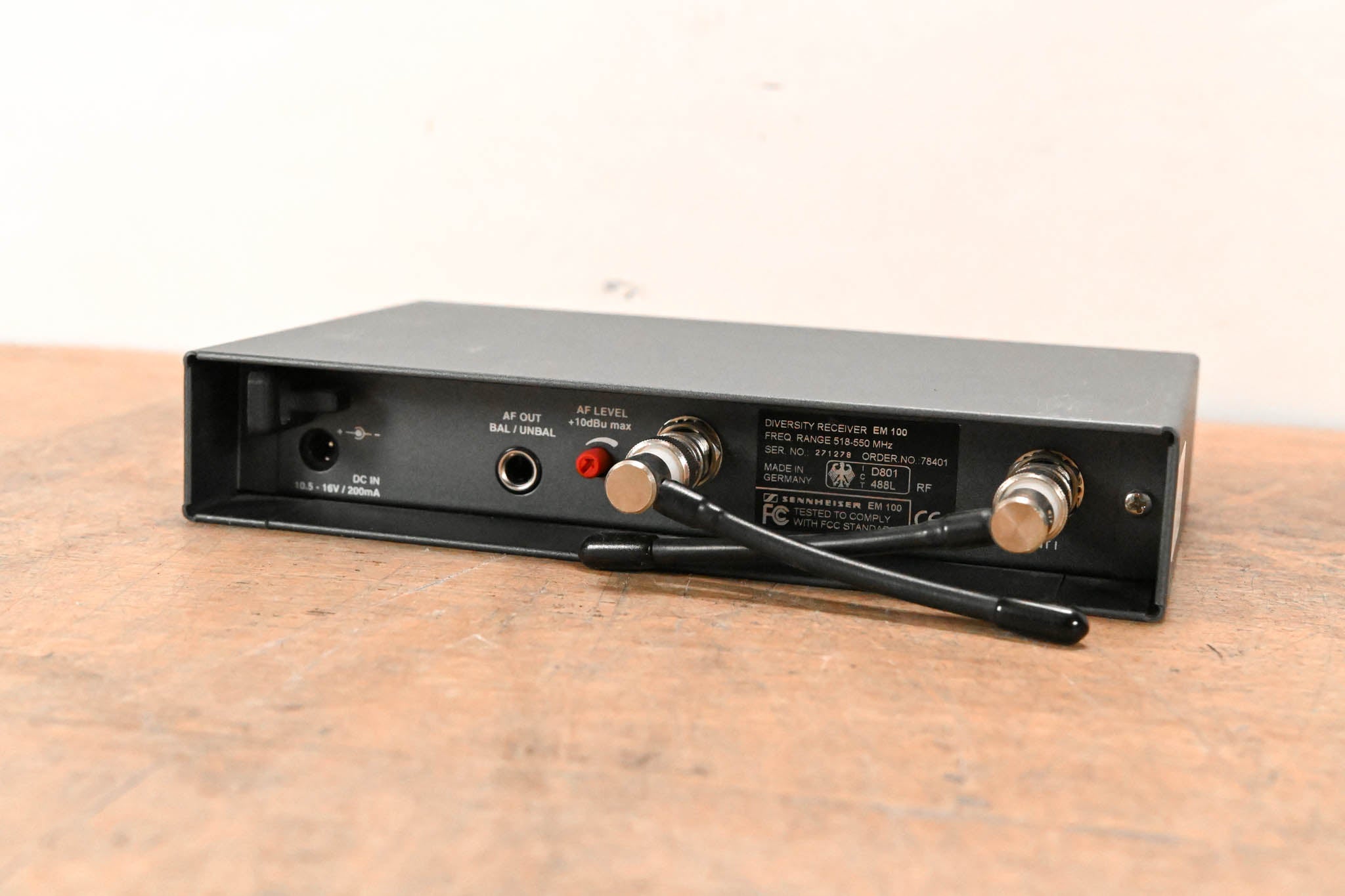 Sennheiser EM 100 Wireless Receiver - 518-550 MHz (NO POWER SUPPLY)