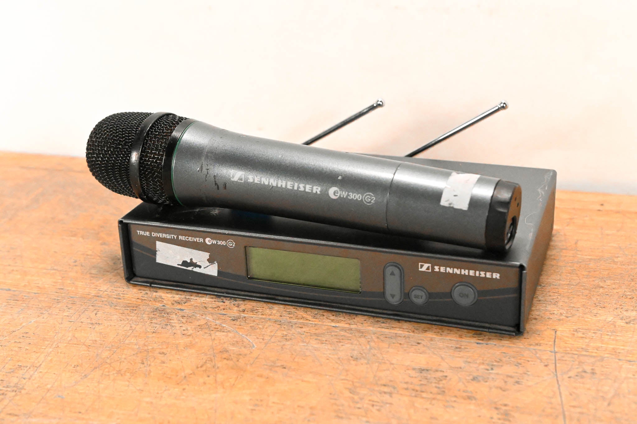 Sennheiser ew 300 G2 Handheld Wireless System 518-554MHz NO POWER SUPPLY