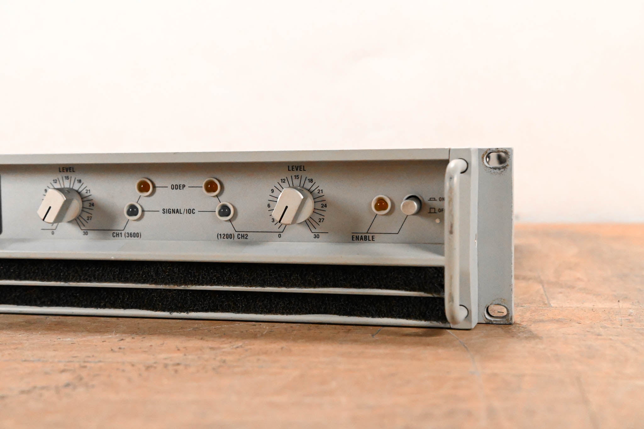 Crown Macro-Tech 36x12 2-Channel Power Amplifier