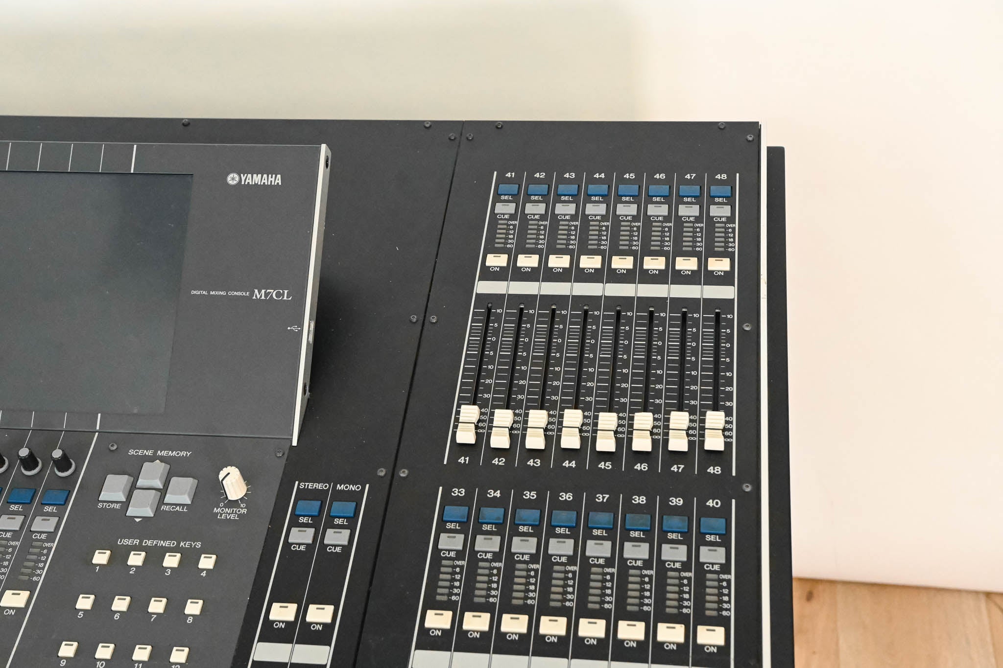 Yamaha M7CL-48 48-Channel Digital Audio Mixing Console