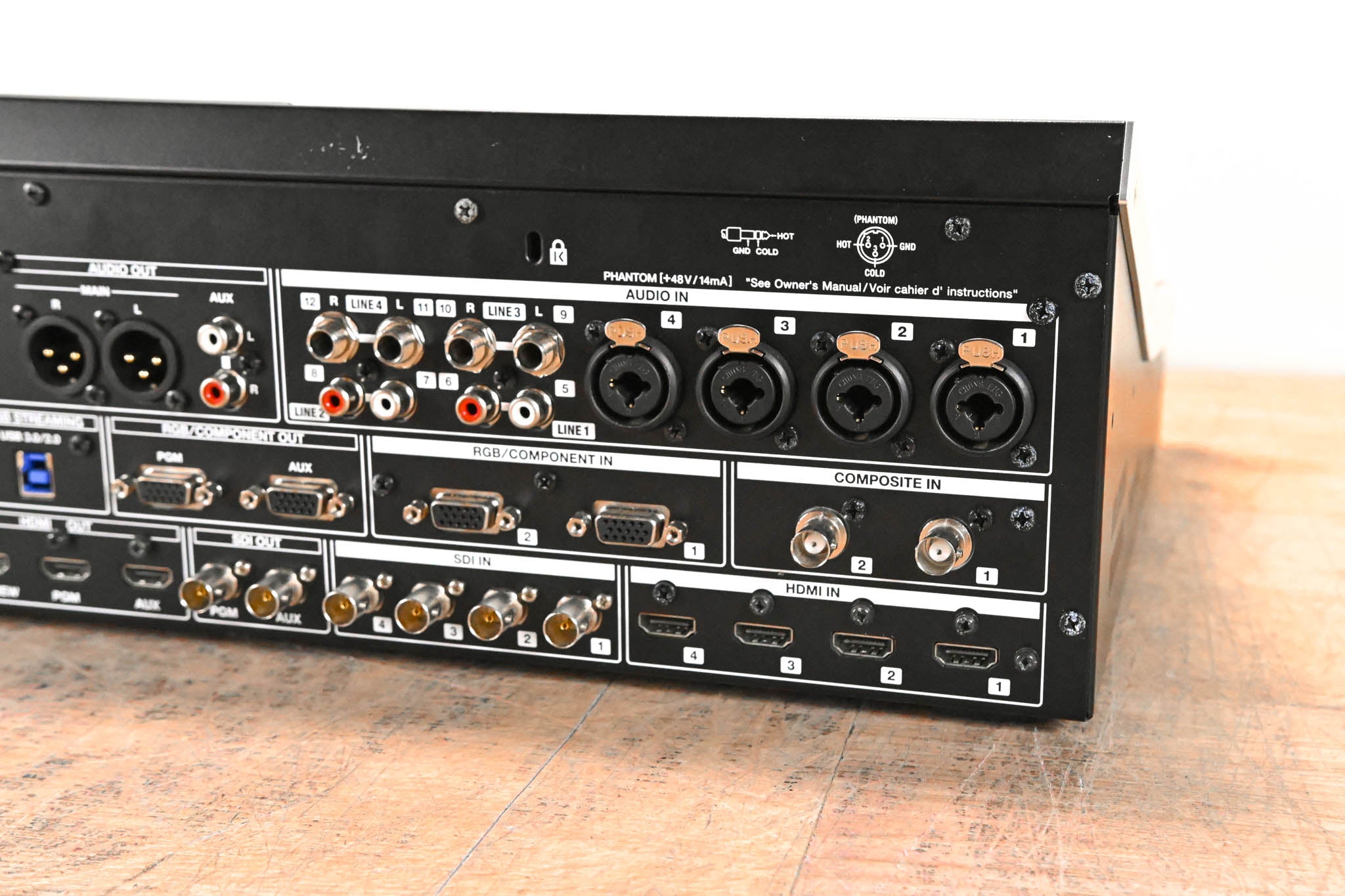 Roland VR-50HD Multi-Format AV Mixer