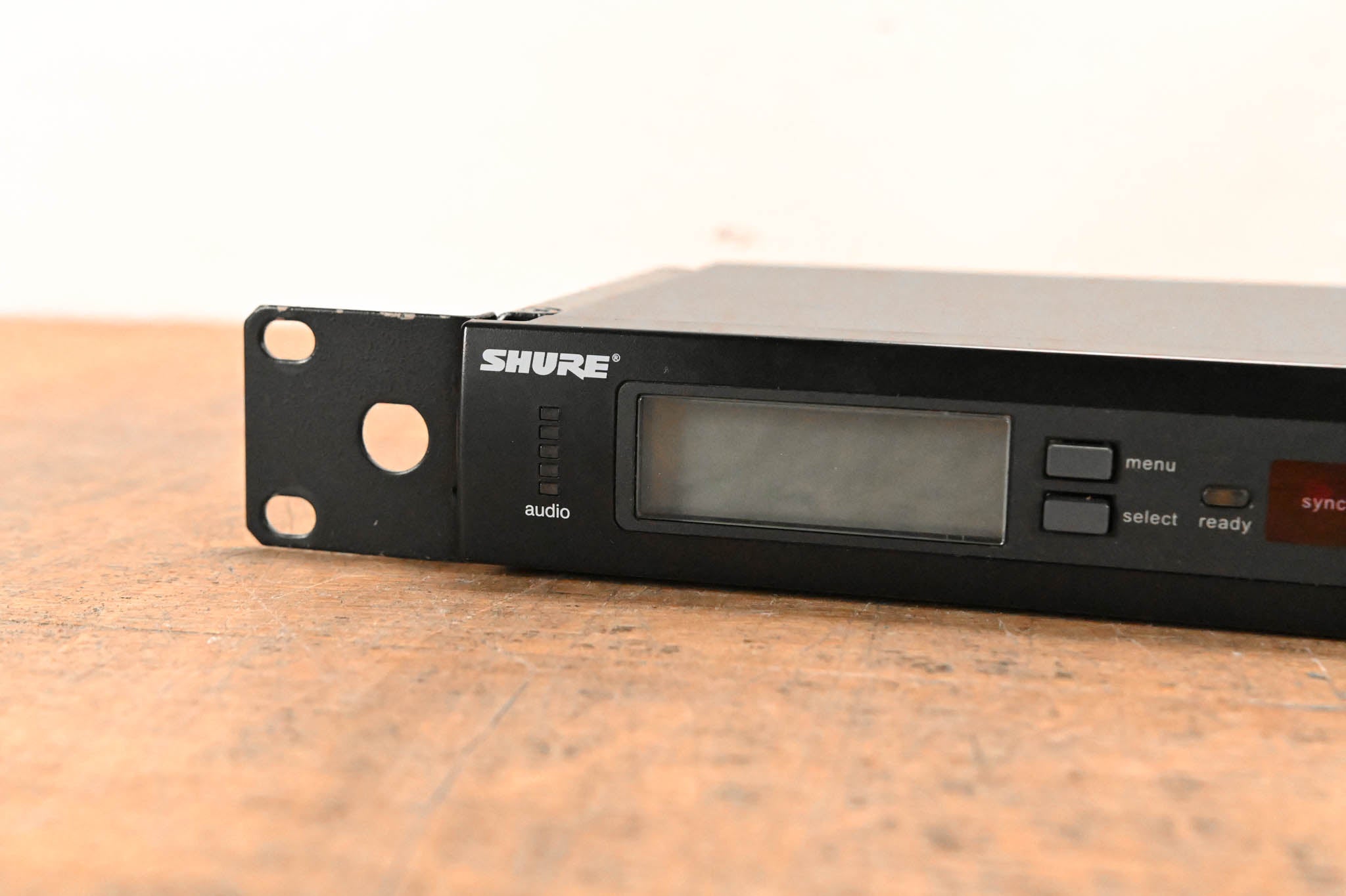 Shure SLX14 Bodypack Wireless System - J3 Band: 572-596 MHz