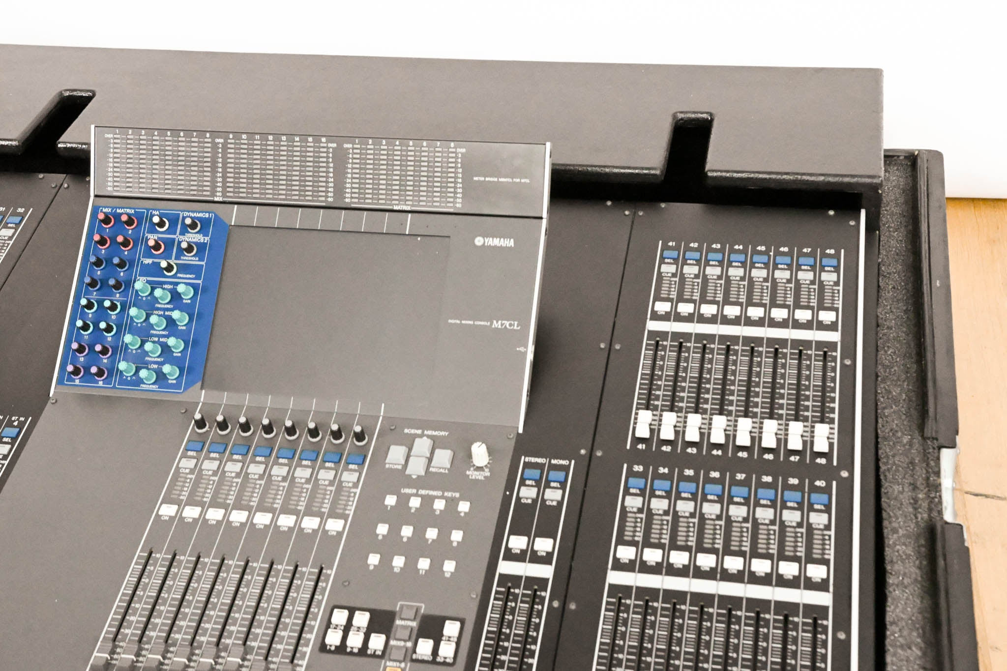 Yamaha M7CL-48 48-Channel Digital Audio Mixing Console with Road Case